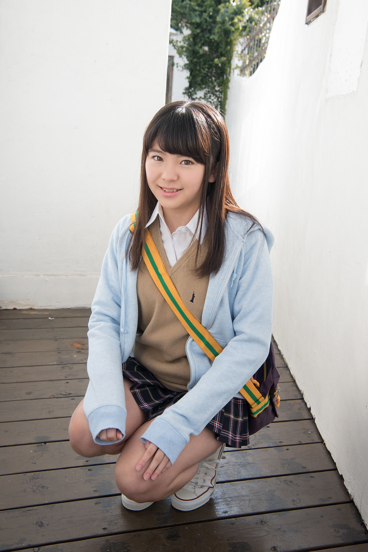 Mika Hisakawa 久川美佳 [Minisuka] Regular Gallery 01