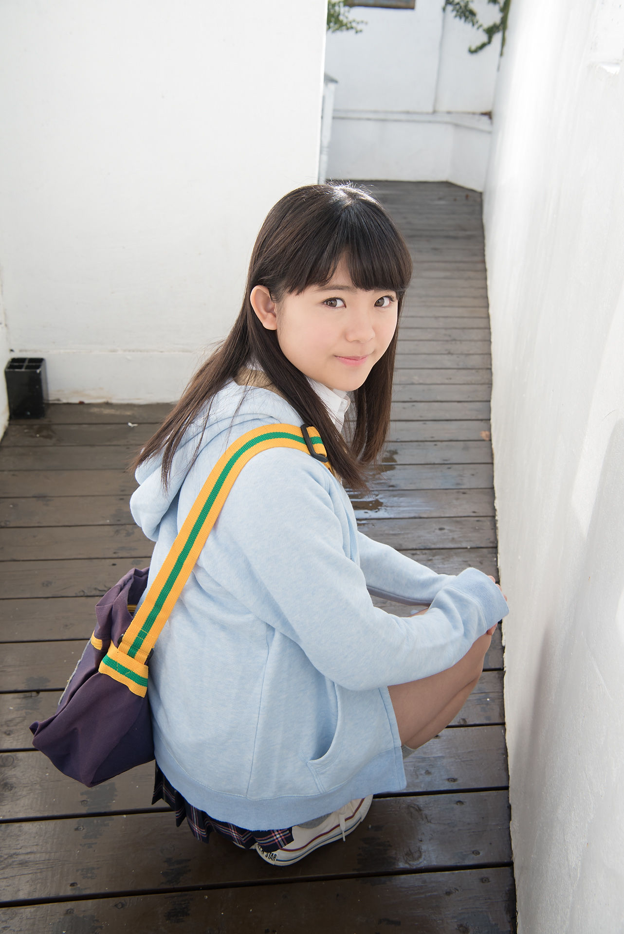Mika Hisakawa 久川美佳 [Minisuka] Regular Gallery 01