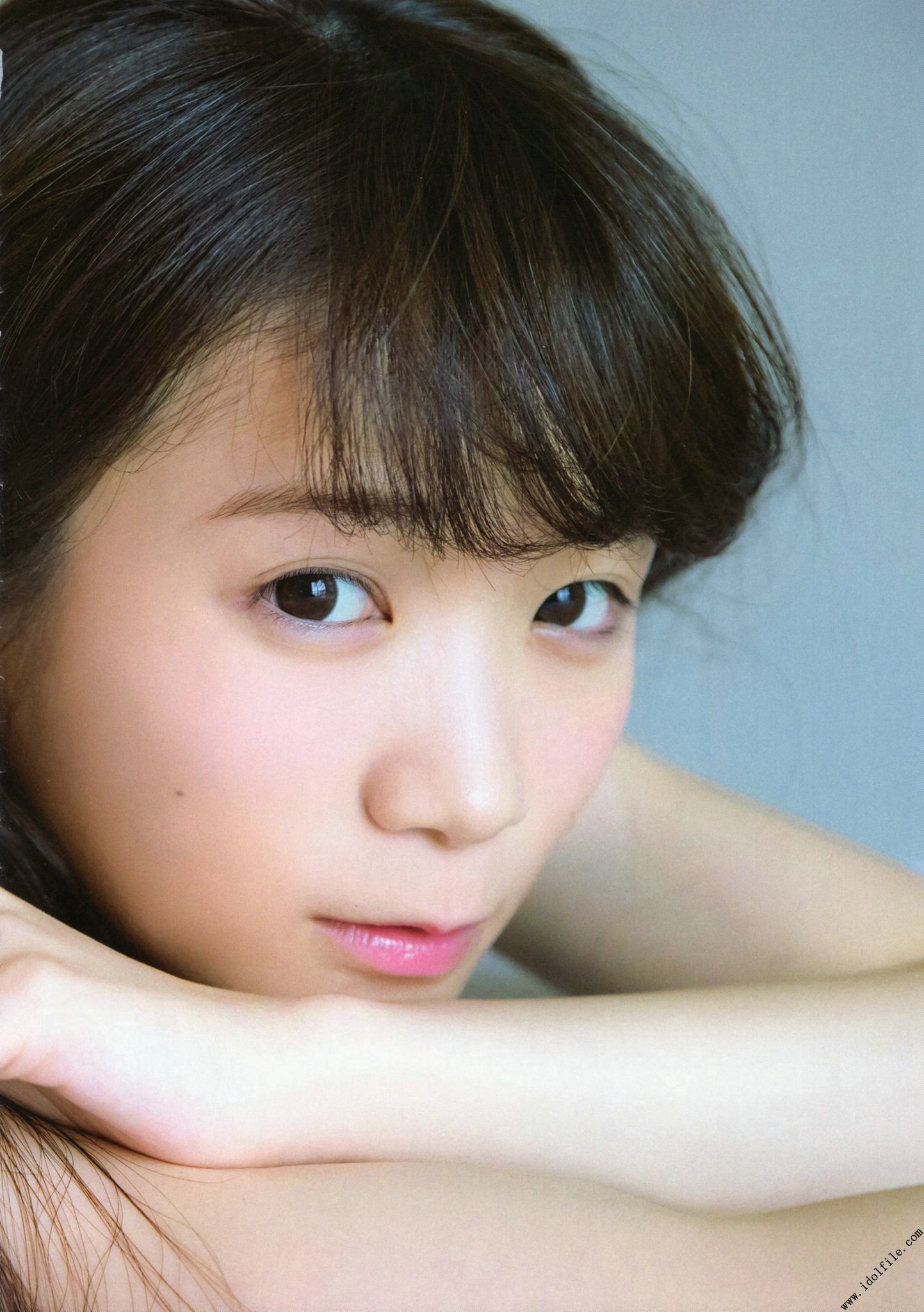 秋元真夏 1st《真夏の気圧配置》 [PhotoBook]