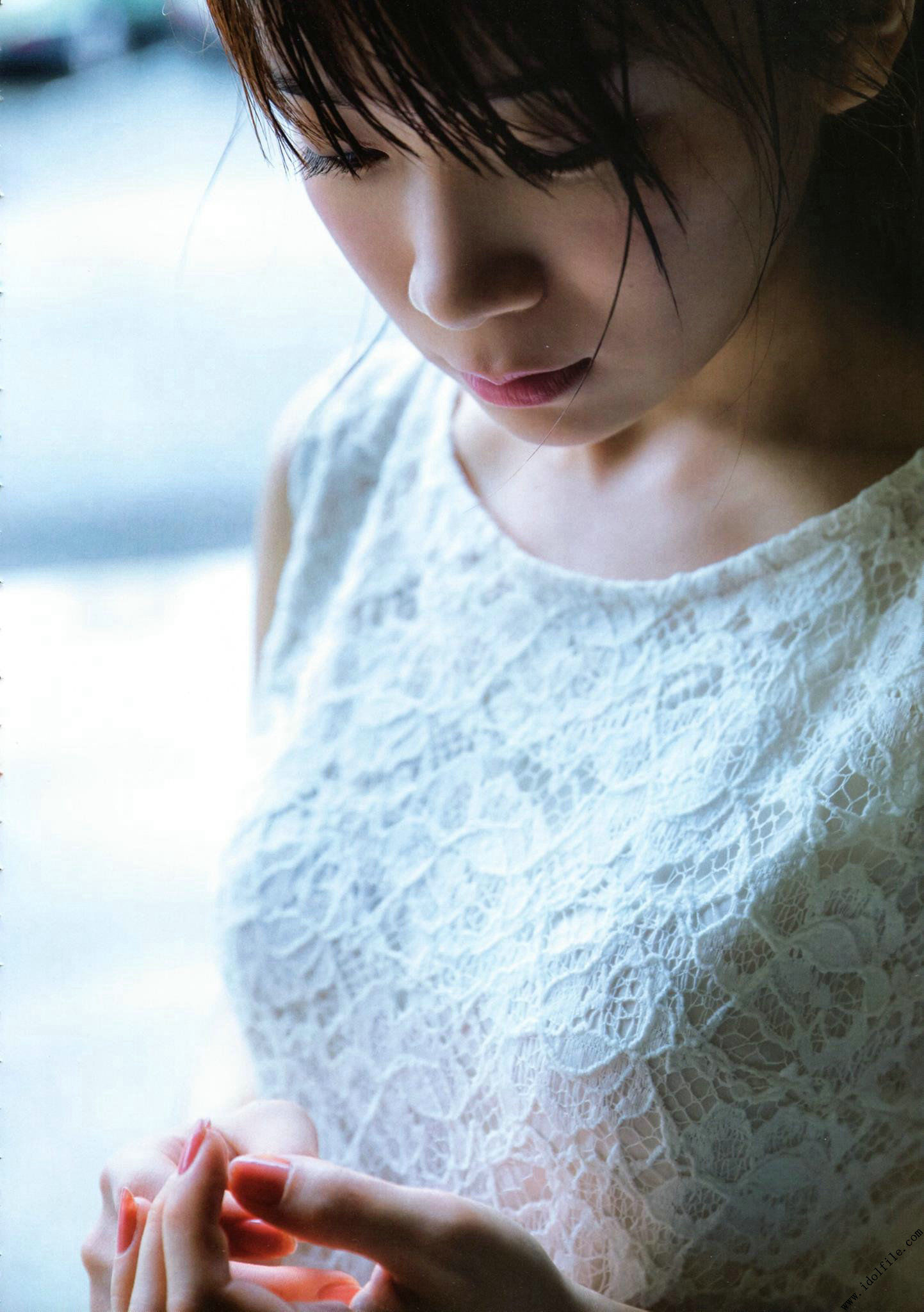 秋元真夏 1st《真夏の気圧配置》 [PhotoBook]