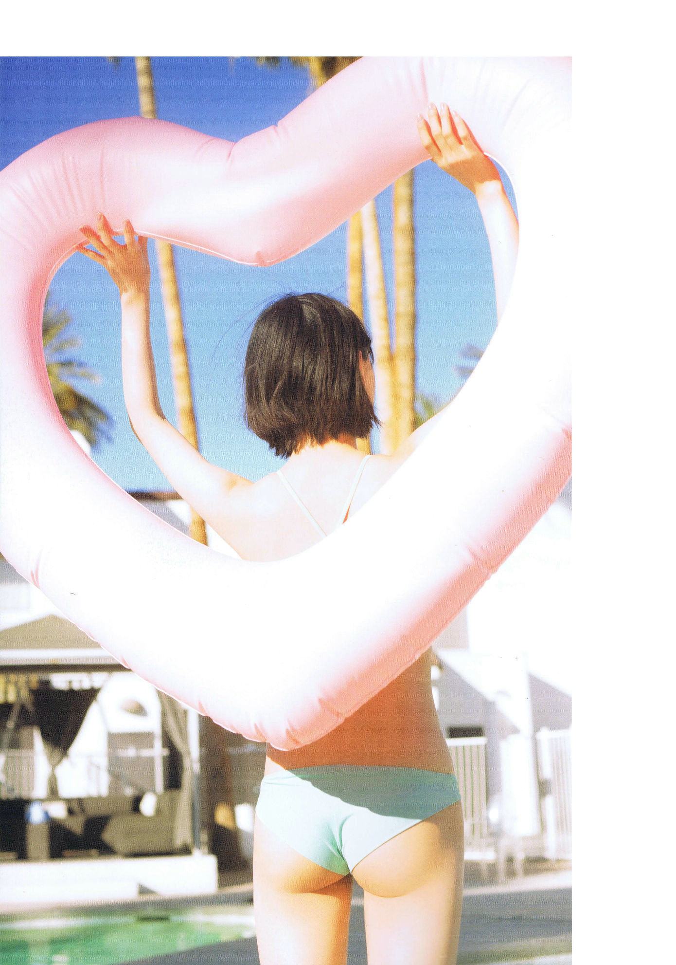 堀未央奈《君らしさ》 [PhotoBook]