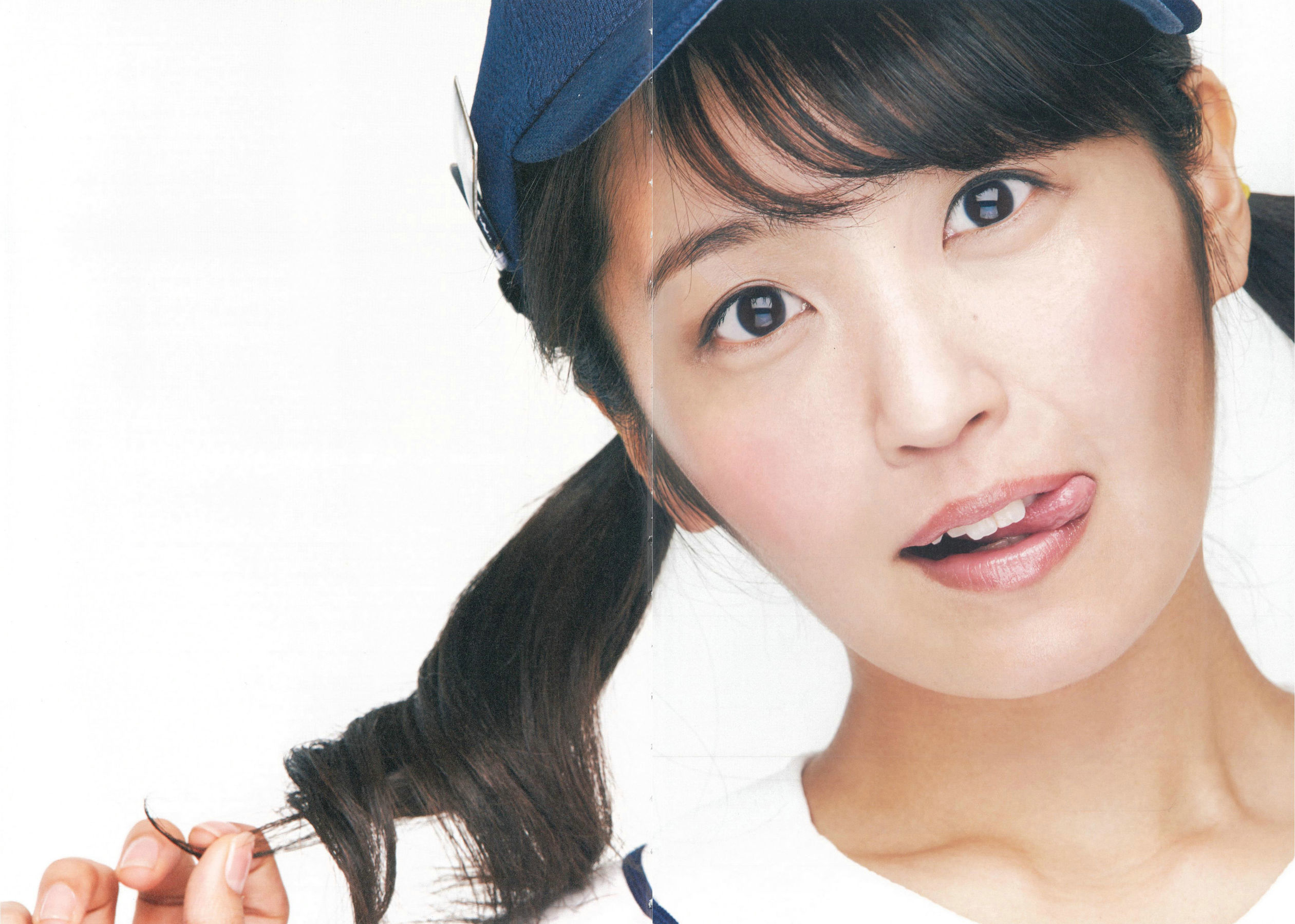 惣田紗莉渚 1st《うらばなし》 [PhotoBook]