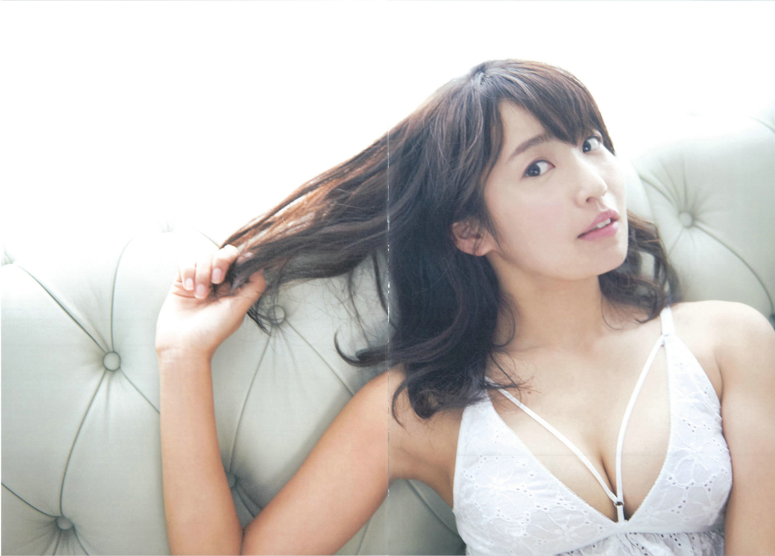 惣田紗莉渚 1st《うらばなし》 [PhotoBook]
