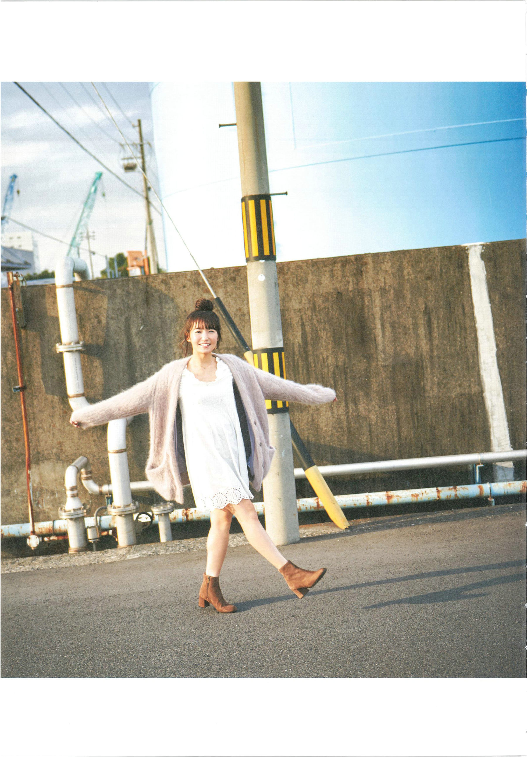 惣田紗莉渚 1st《うらばなし》 [PhotoBook]