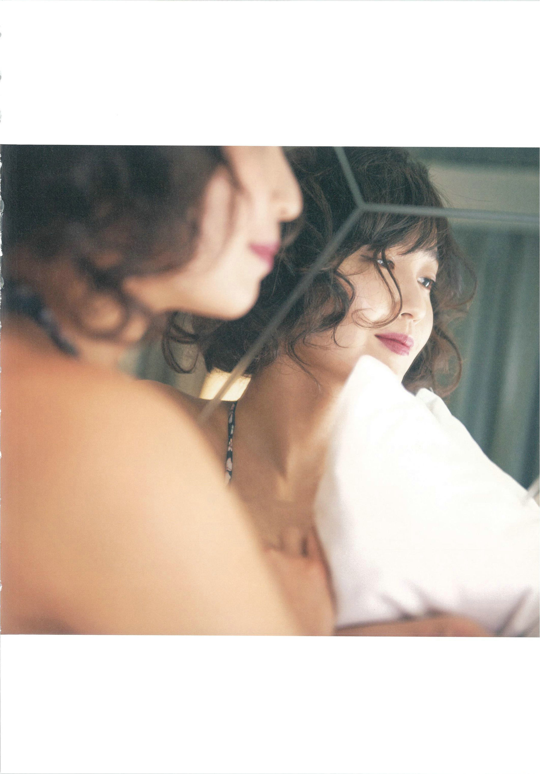 惣田紗莉渚 1st《うらばなし》 [PhotoBook]