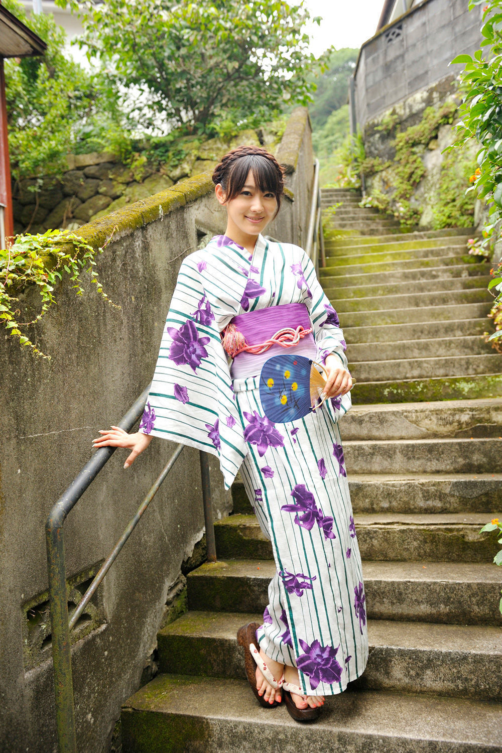 西野翔《欲情の湯 ギリ見せ☆》 [PhotoBook]