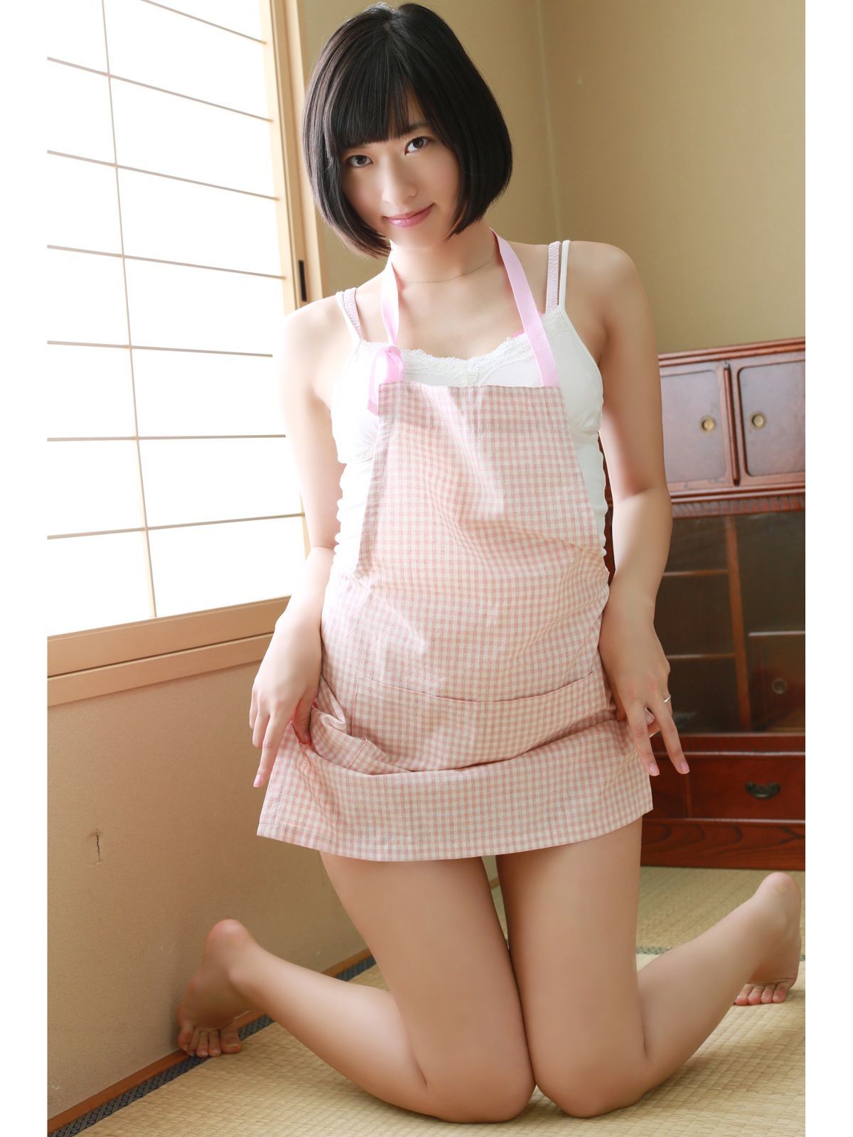 倉持由香《奥様は尻職人》 [PhotoBook]