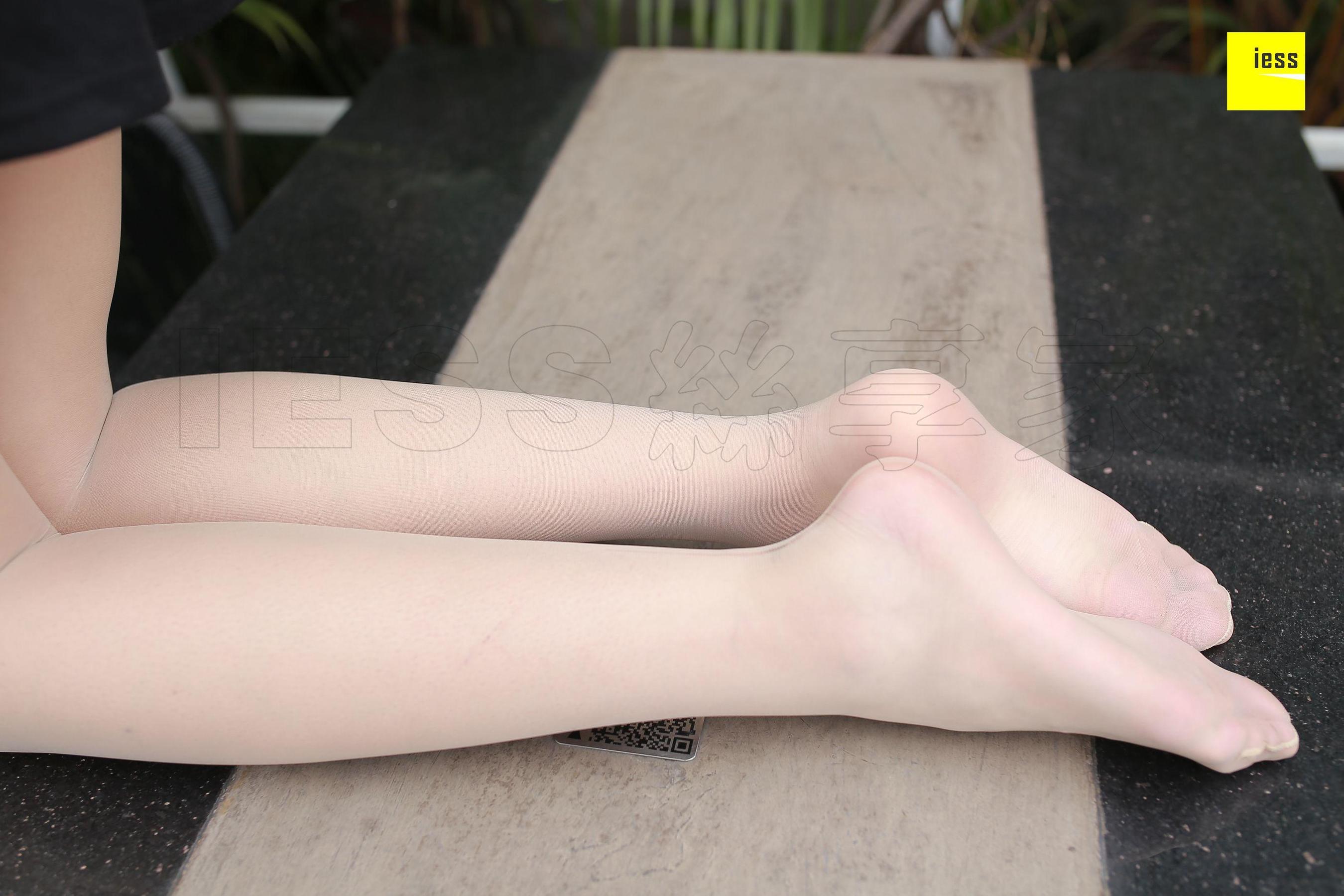 晶晶《吊带小短裙肉丝》[异思趣向IESS] 丝享家164