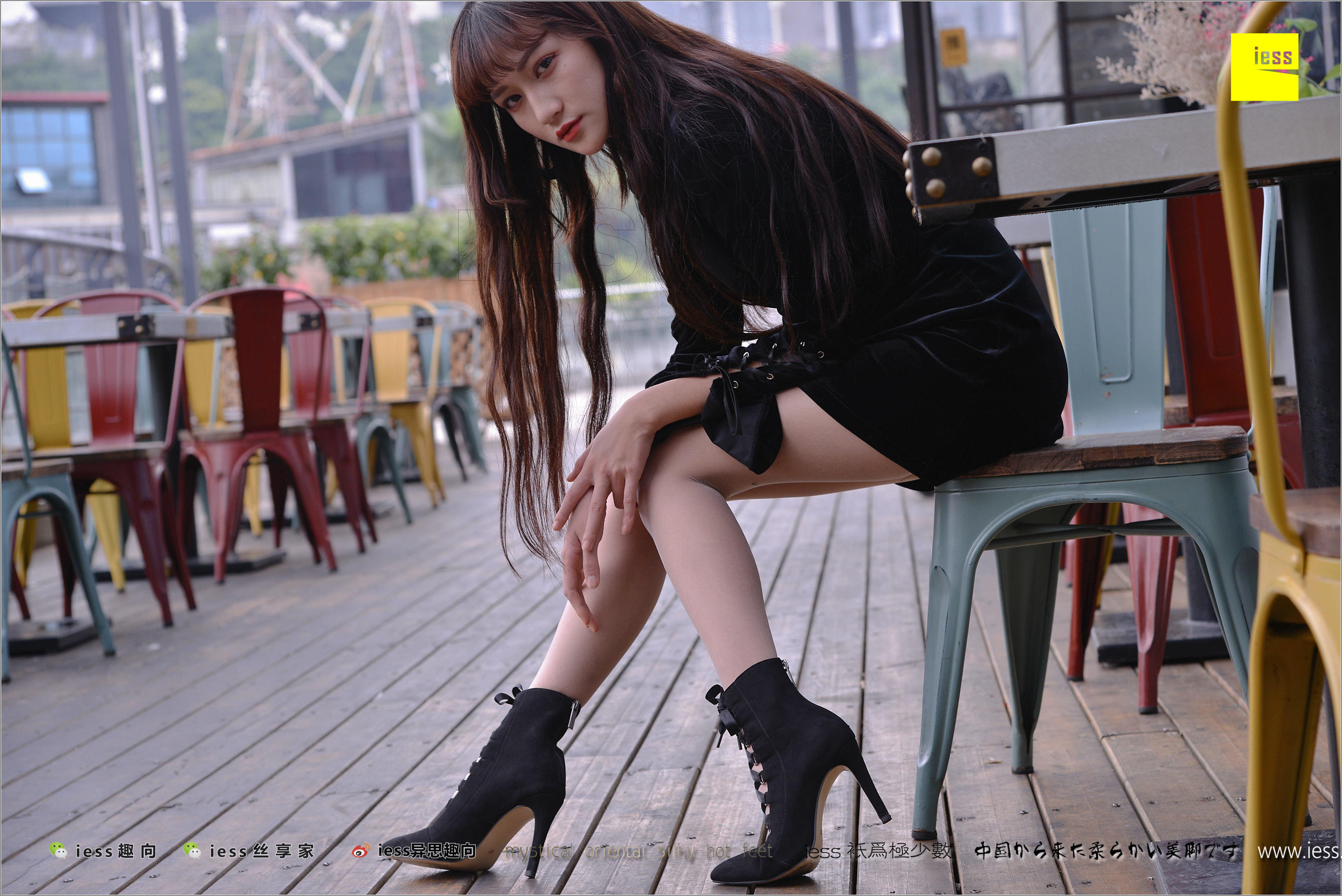 潇潇《颜值即正义》[异思趣向IESS] 丝足便当199