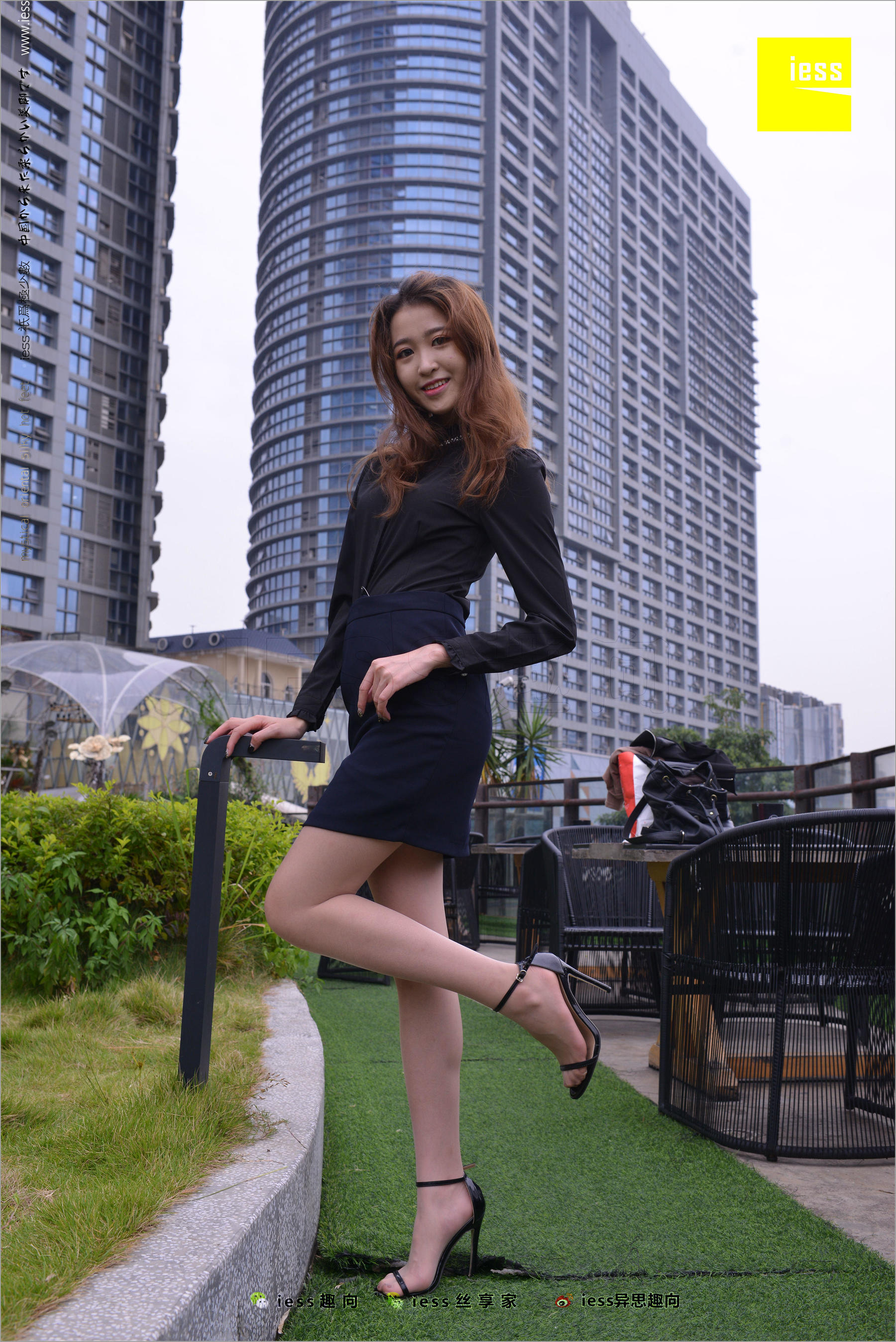 圆叔叔《大长腿的定义》[异思趣向IESS] 丝足便当205