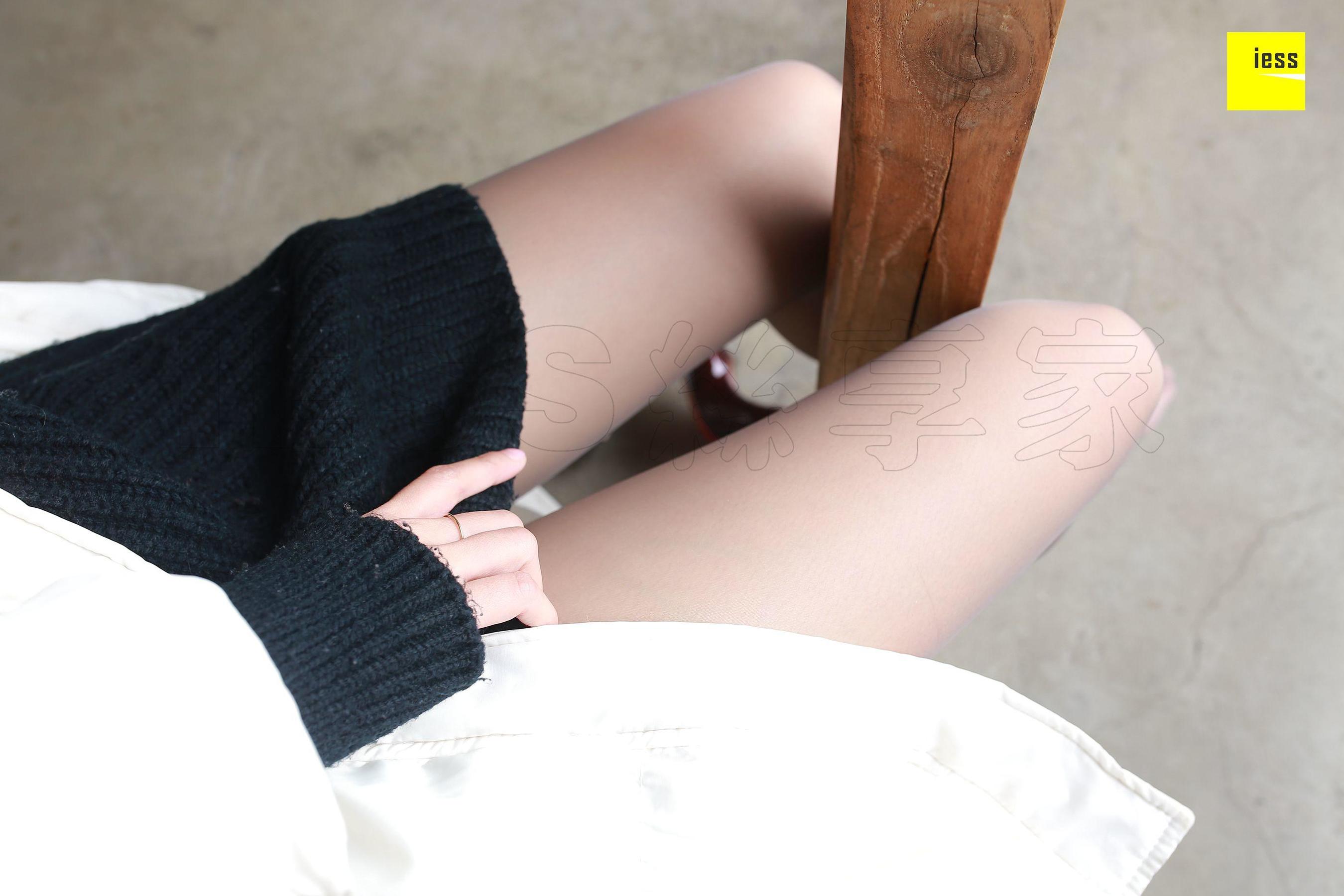 秋秋《羽绒服之恋》 [异思趣向IESS] 丝享家196