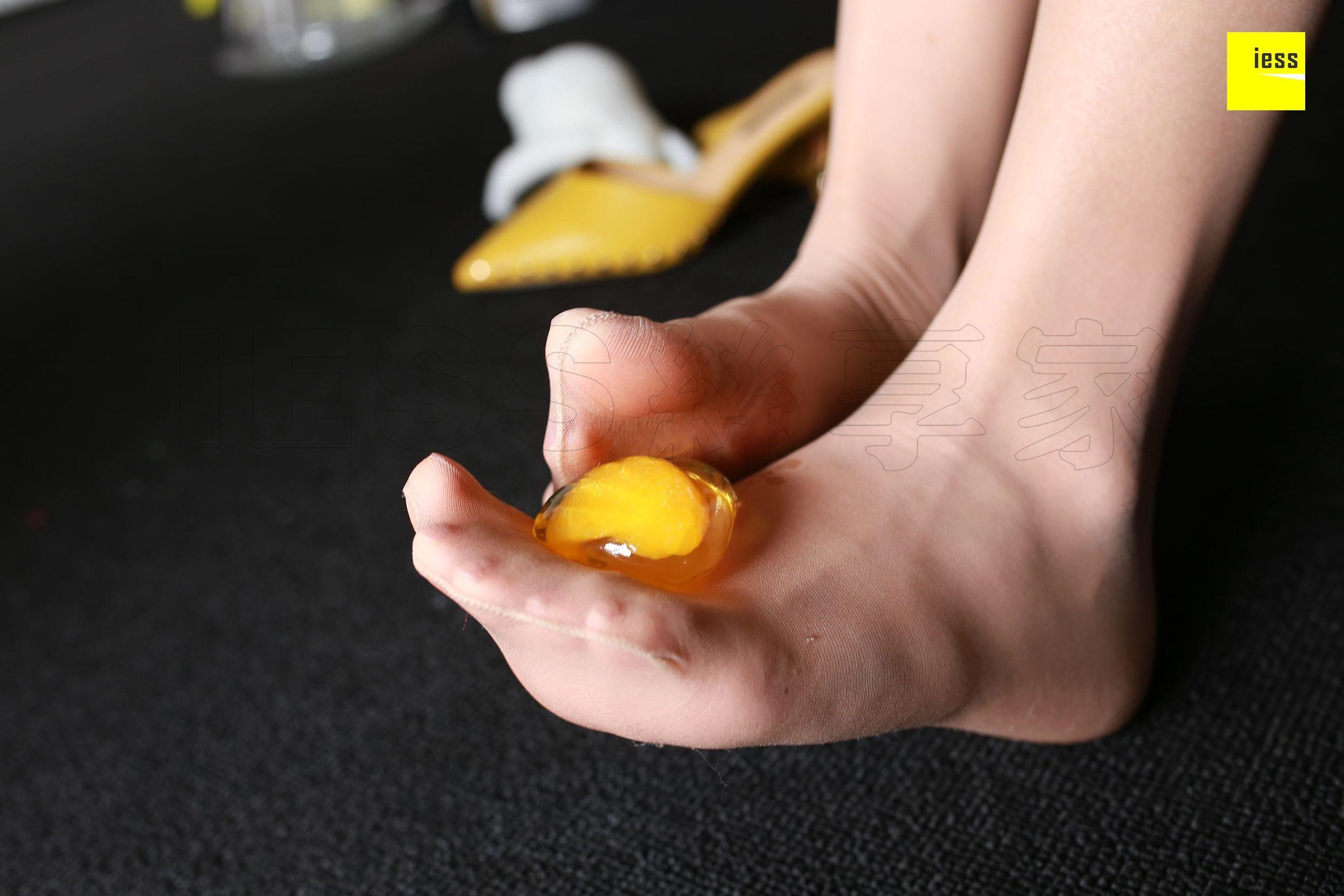 婉萍《报告！是果冻先动的手》 [异思趣向IESS] 丝享家209