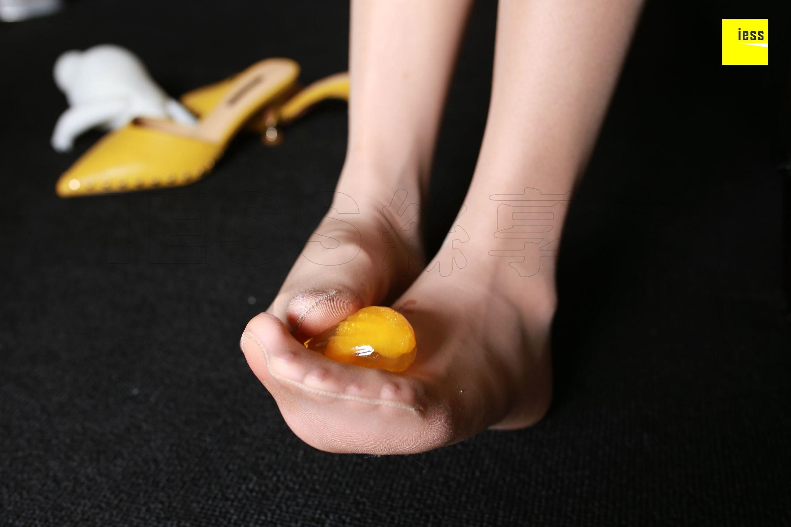 婉萍《报告！是果冻先动的手》 [异思趣向IESS] 丝享家209