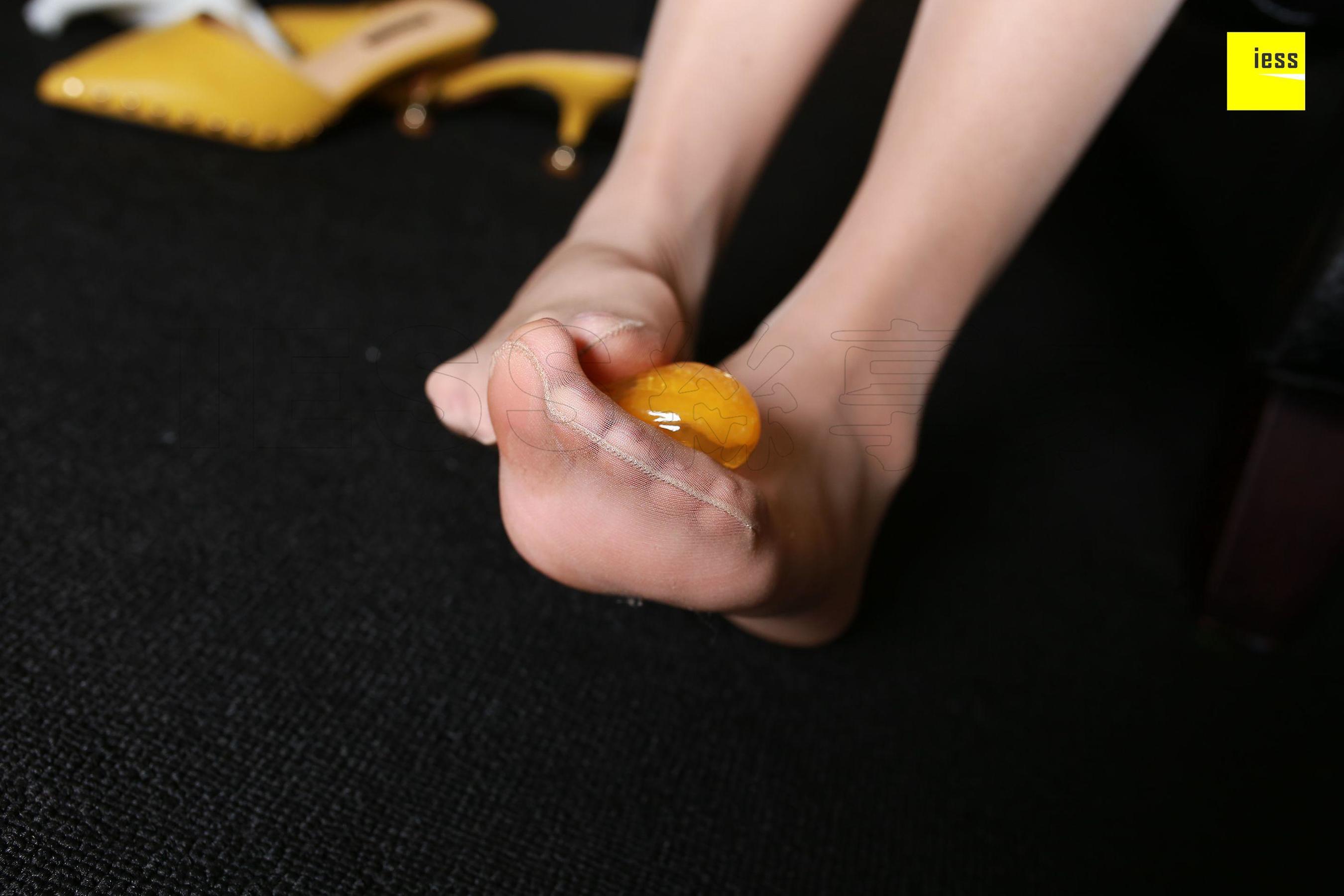婉萍《报告！是果冻先动的手》 [异思趣向IESS] 丝享家209