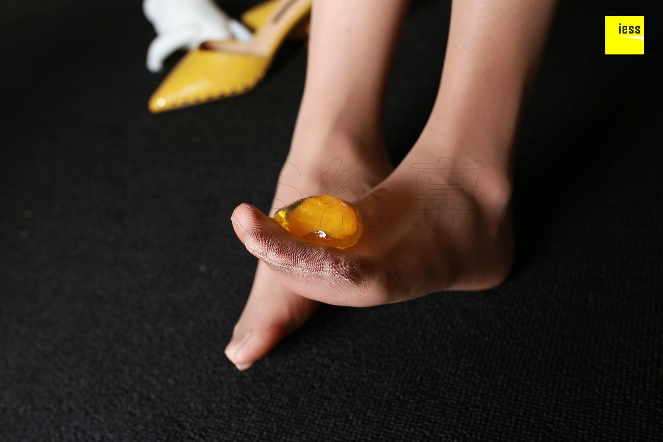 婉萍《报告！是果冻先动的手》 [异思趣向IESS] 丝享家209