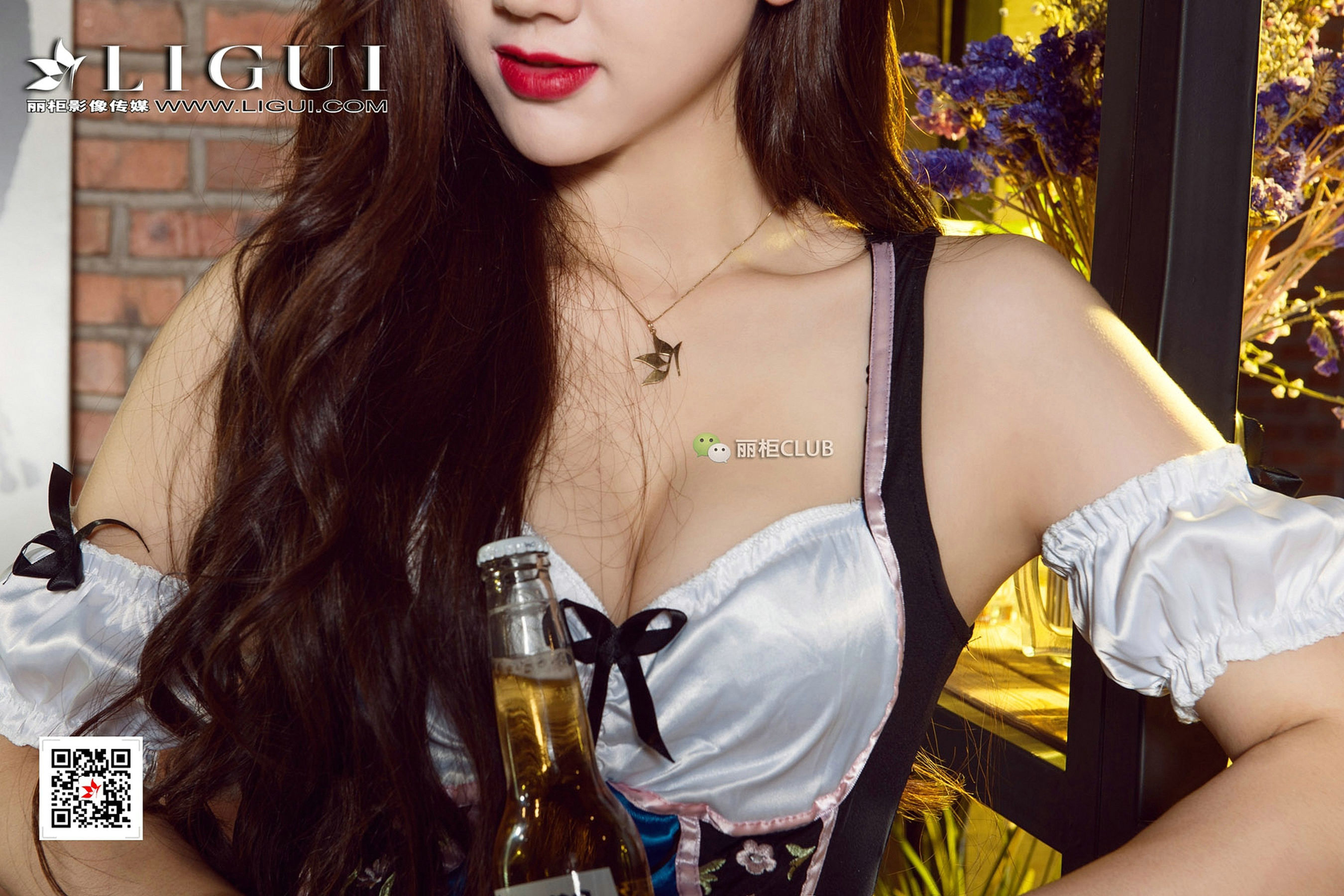 Model 然然《白丝美腿丝脚》 [丽柜Ligui]