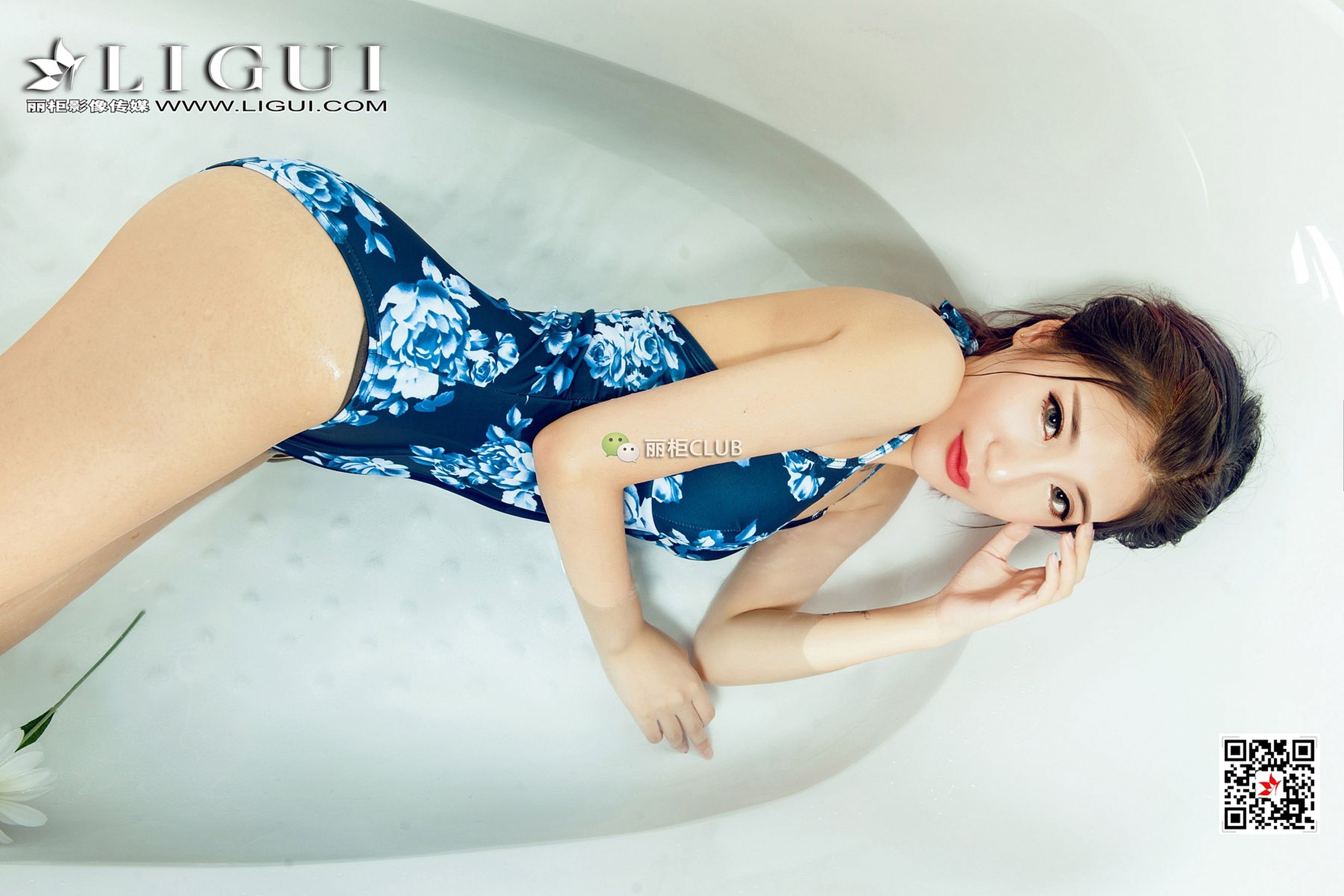 Model 悠悠《浴缸玉足》 [丽柜Ligui]