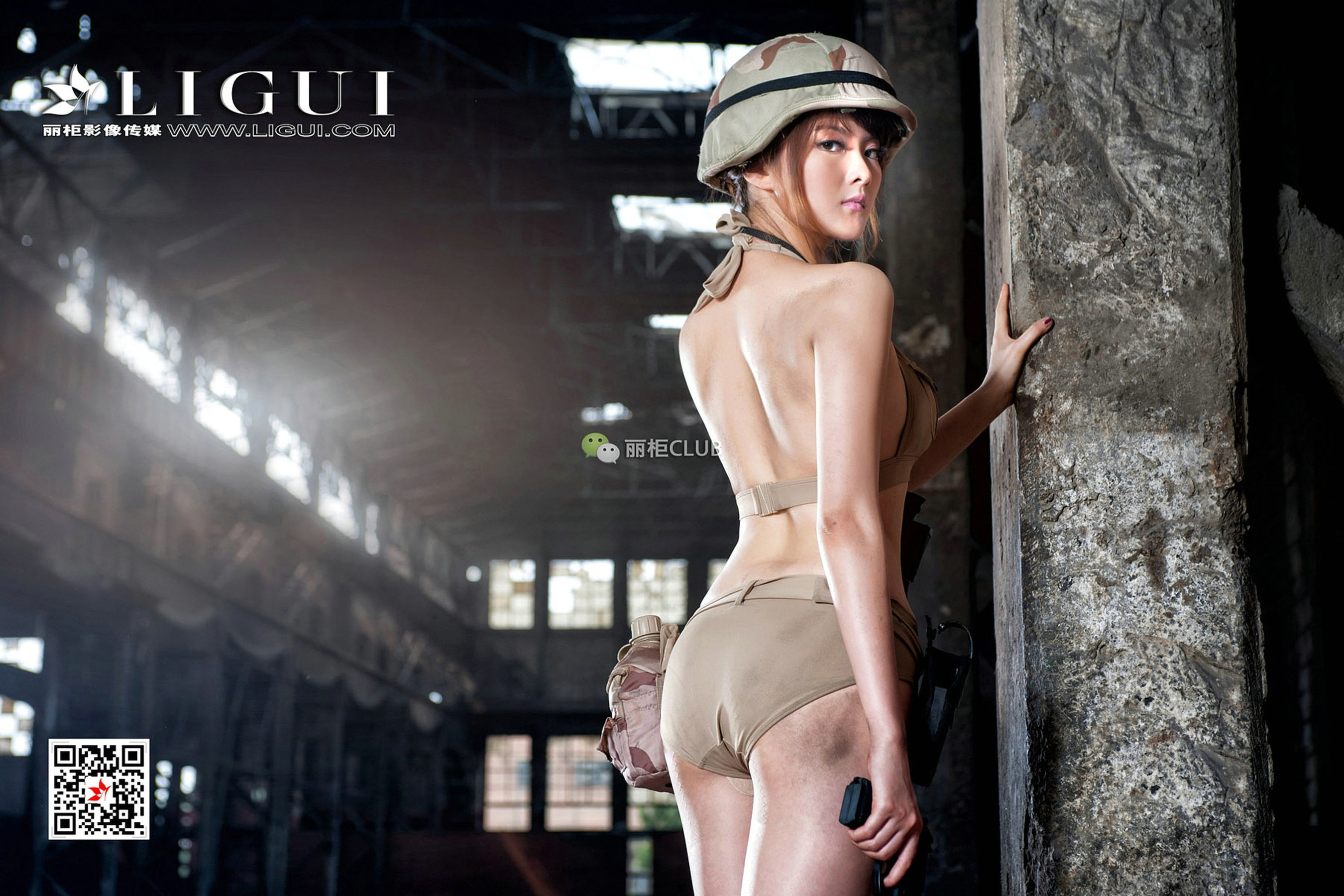 Model 黄芬《女兵美腿丝足》 [丽柜Ligui]