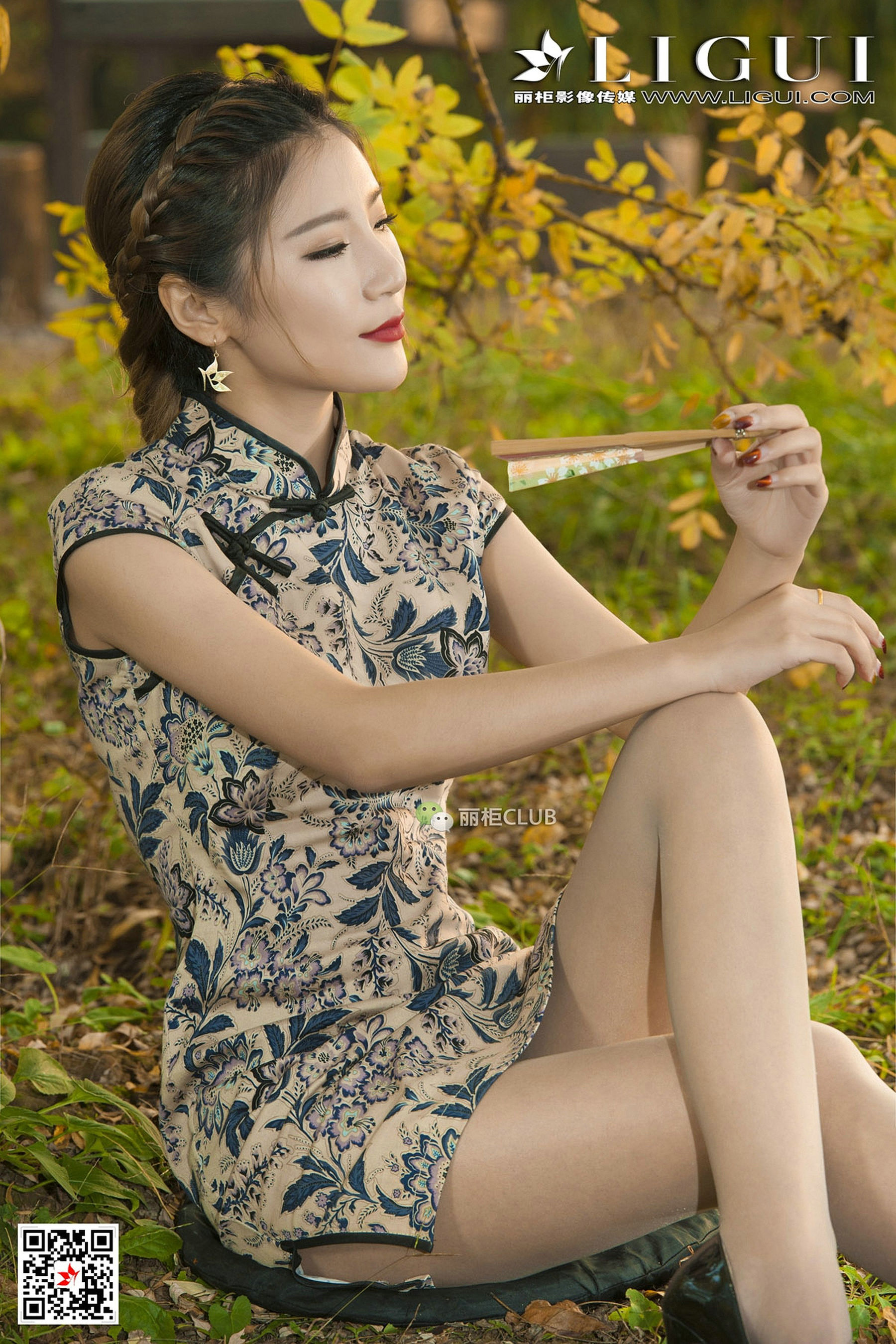 Model 悠悠《黄昏优雅旗袍唯美丝足》 [丽柜Ligui]