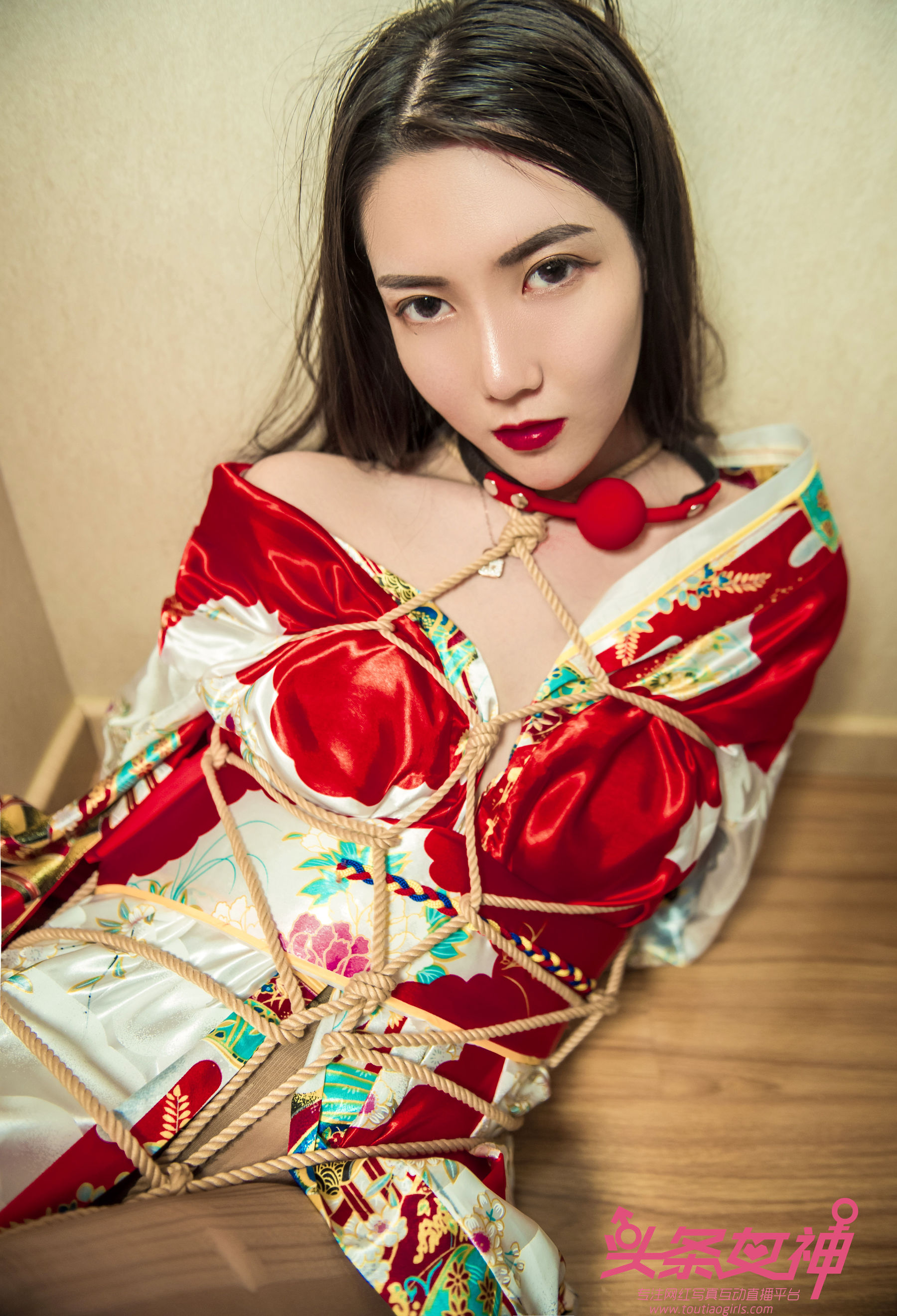 冯雪娇《和服之韵》 [头条女神Toutiaogirls]