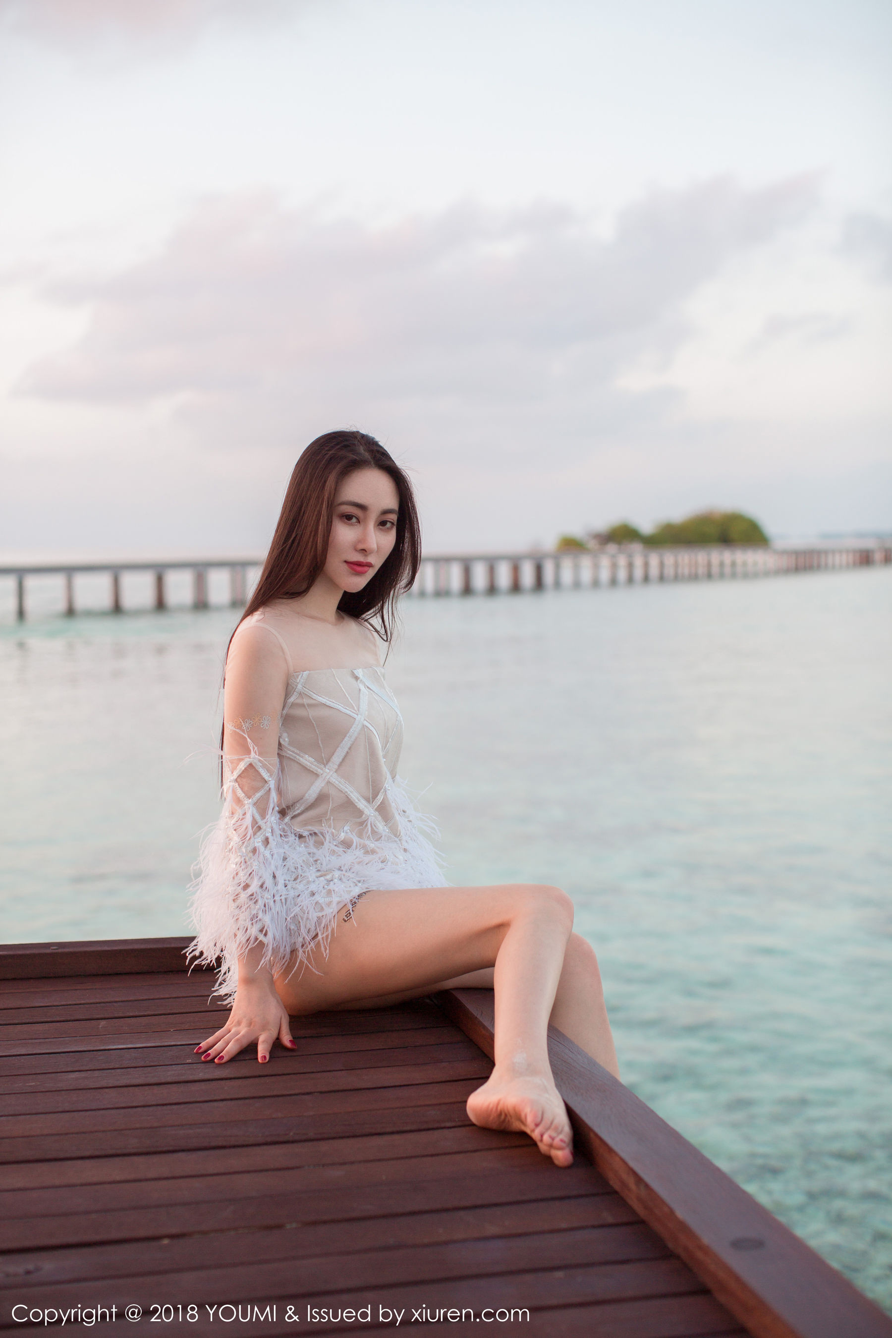 穆菲菲《马尔代夫旅拍》海边主题写真 [尤蜜荟YouMi] Vol.135