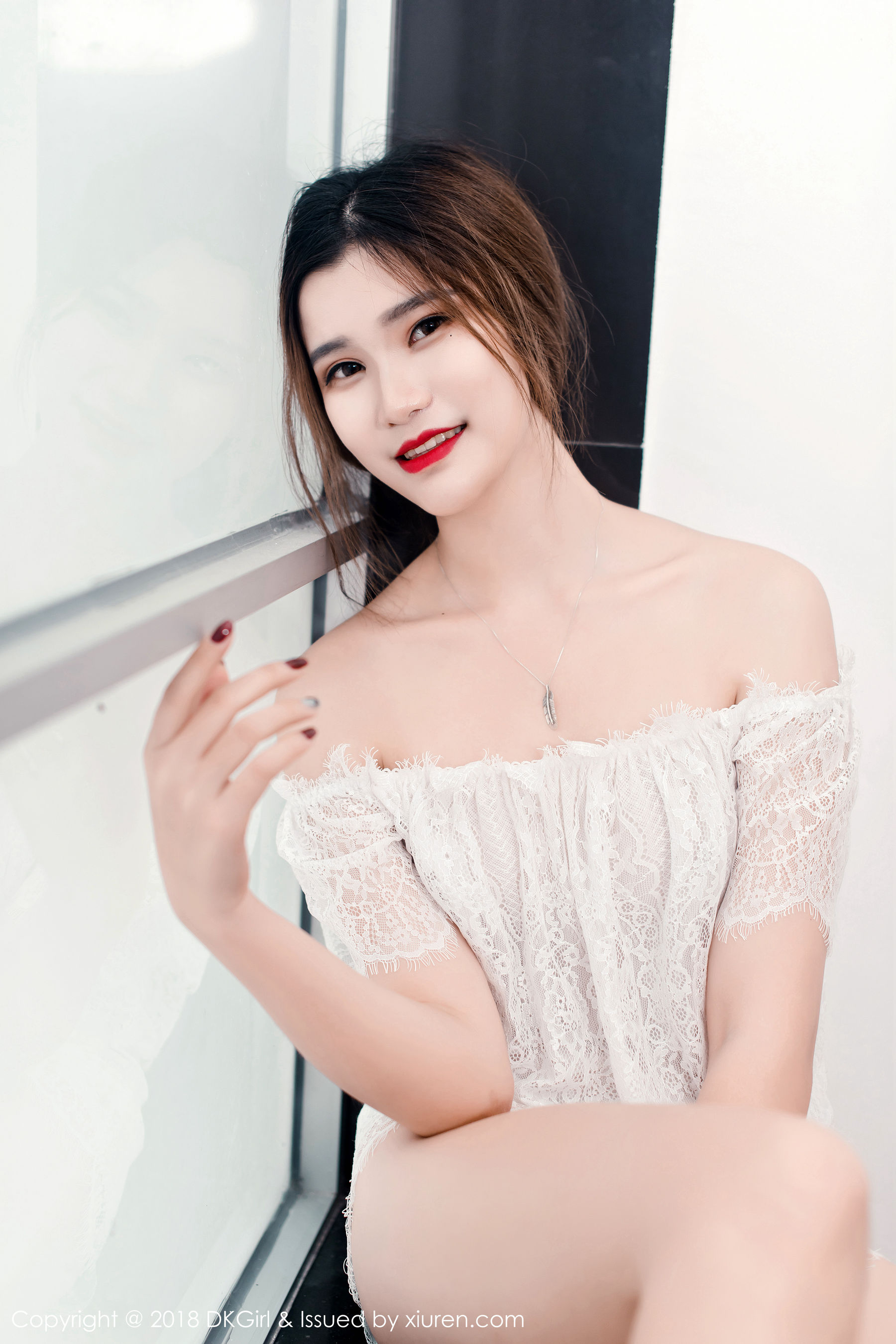 Ting婷婷《美乳美臀美腿魅力诱惑》 [御女郎DKGirl] Vol.062