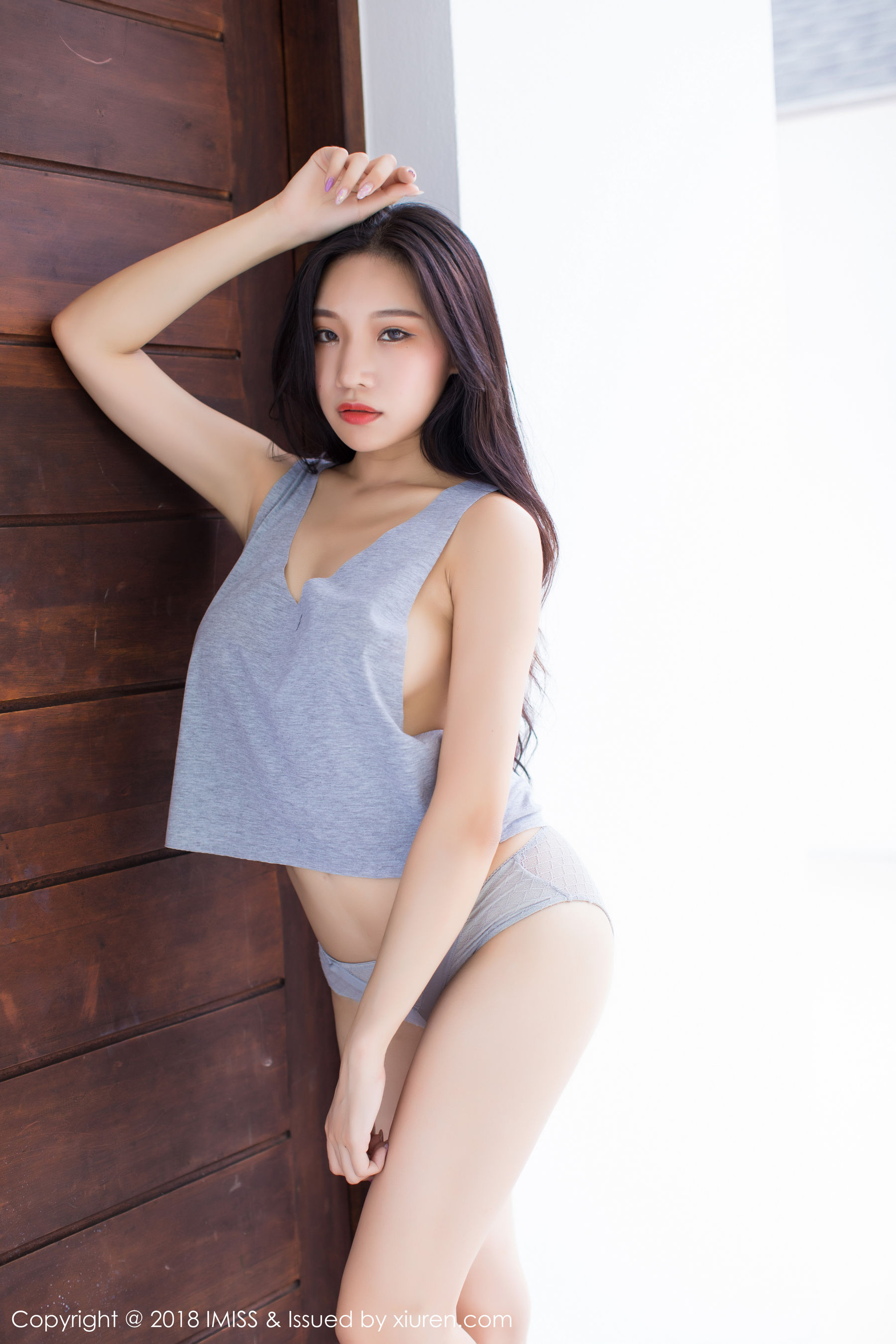 小狐狸Sica《极致诱惑的黑丝美腿》 [爱蜜社IMiss] Vol.219