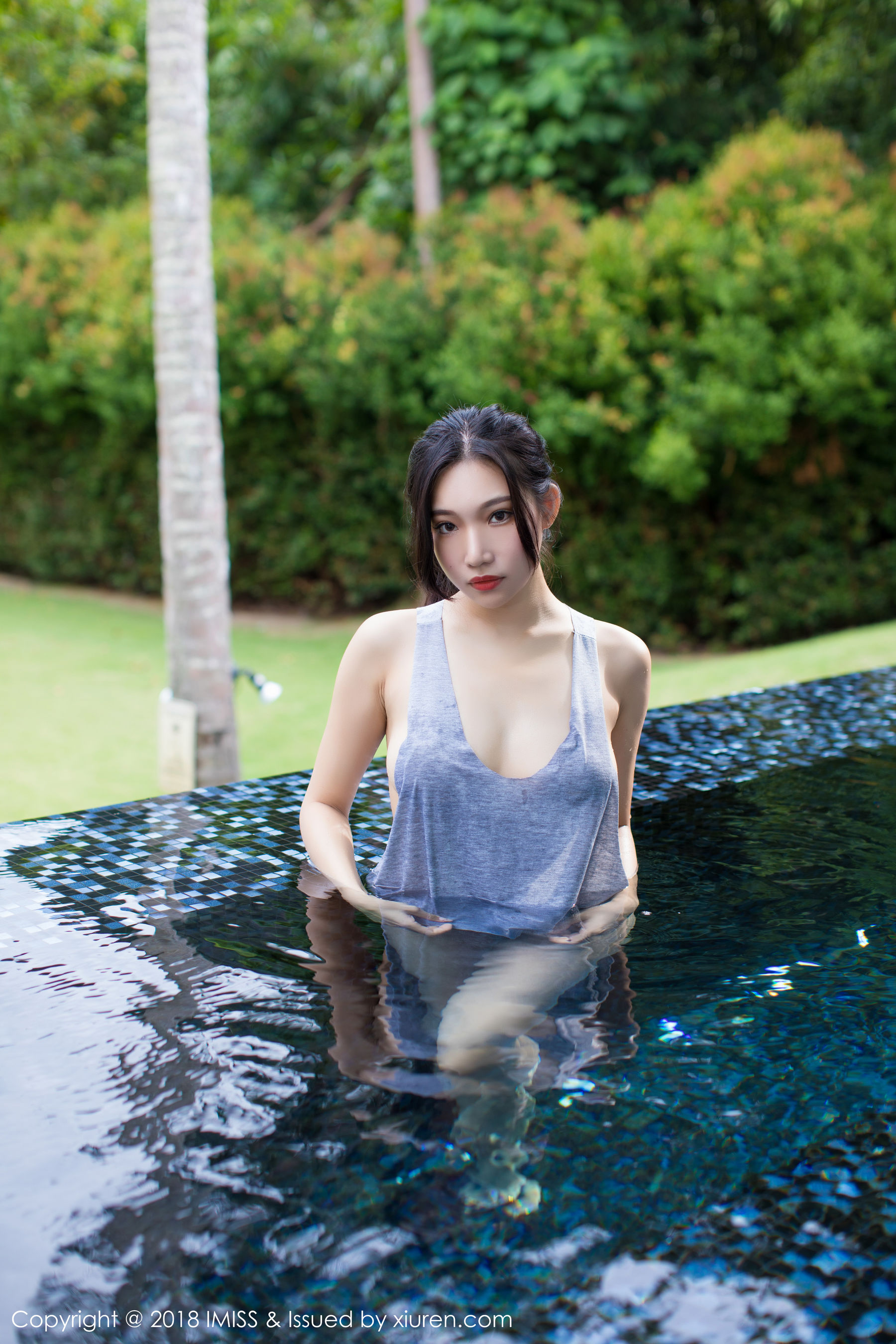 小狐狸Sica《极致诱惑的黑丝美腿》 [爱蜜社IMiss] Vol.219