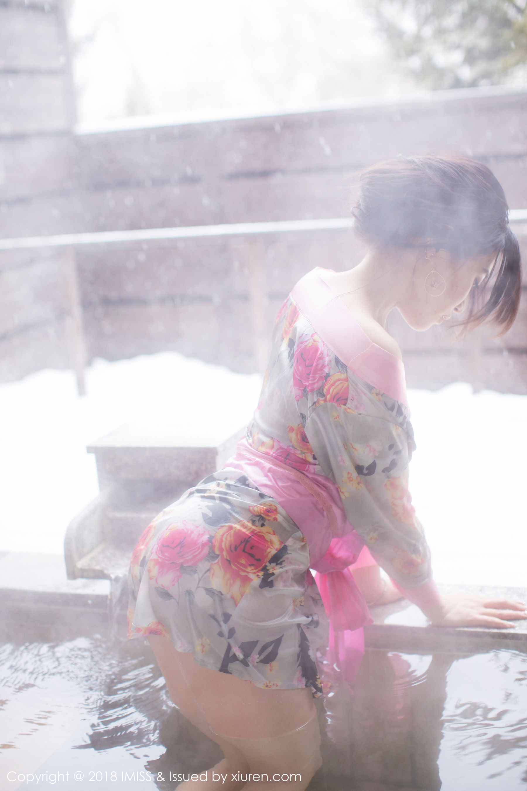 许诺Sabrina《浴池和服+蕾丝美腿》 [爱蜜社IMiss] Vol.221