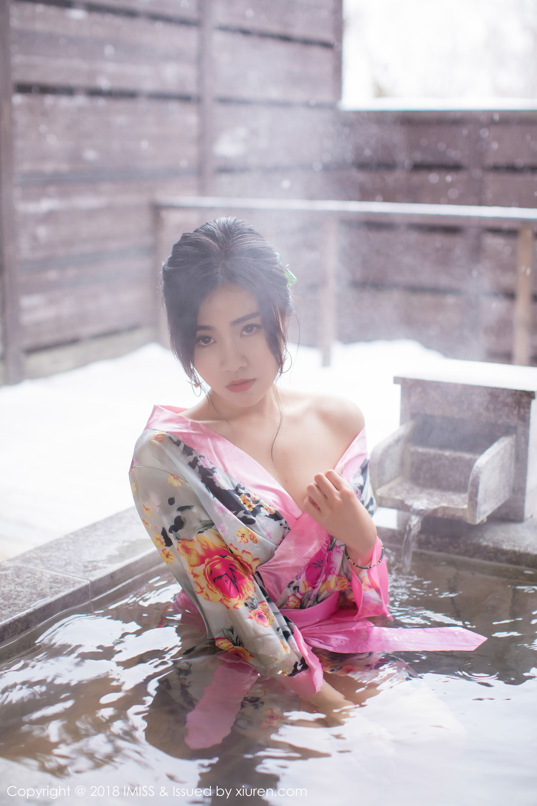 许诺Sabrina《浴池和服+蕾丝美腿》 [爱蜜社IMiss] Vol.221