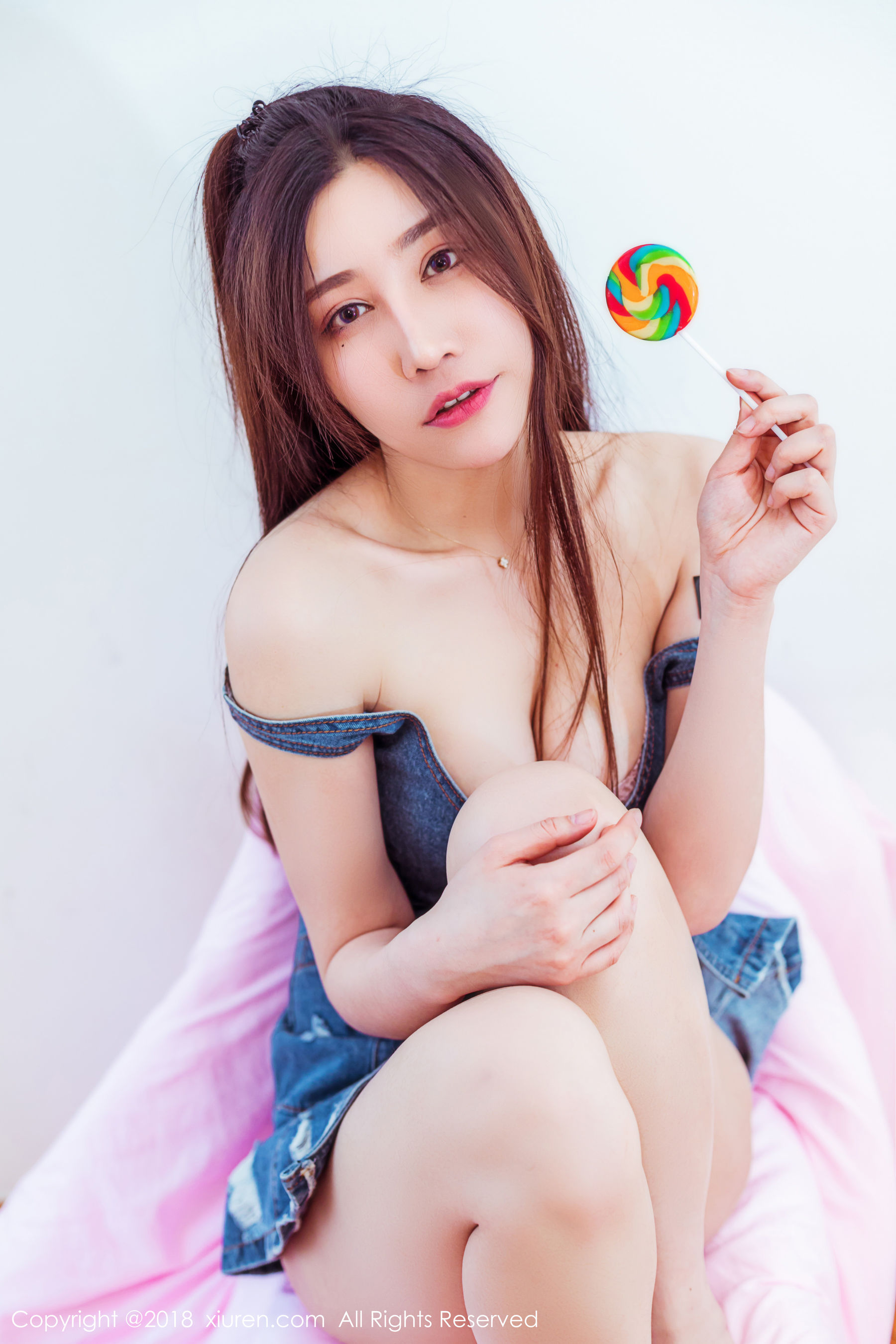 美昕Yumi《邻家型美女》 [秀人XIUREN] No.959