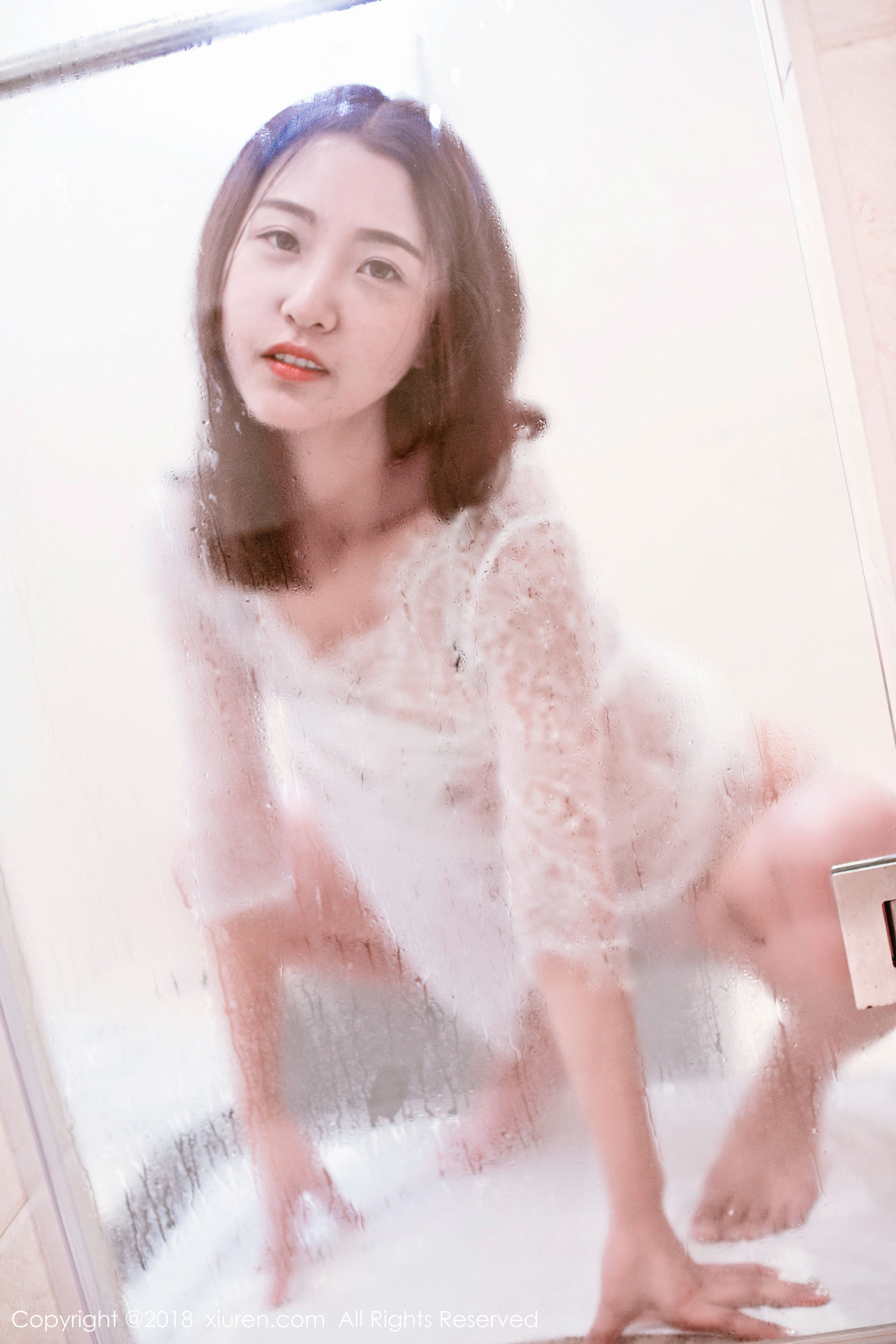 七月Julie《极品豪乳细腰的软姊妹》 [秀人XIUREN] No.964