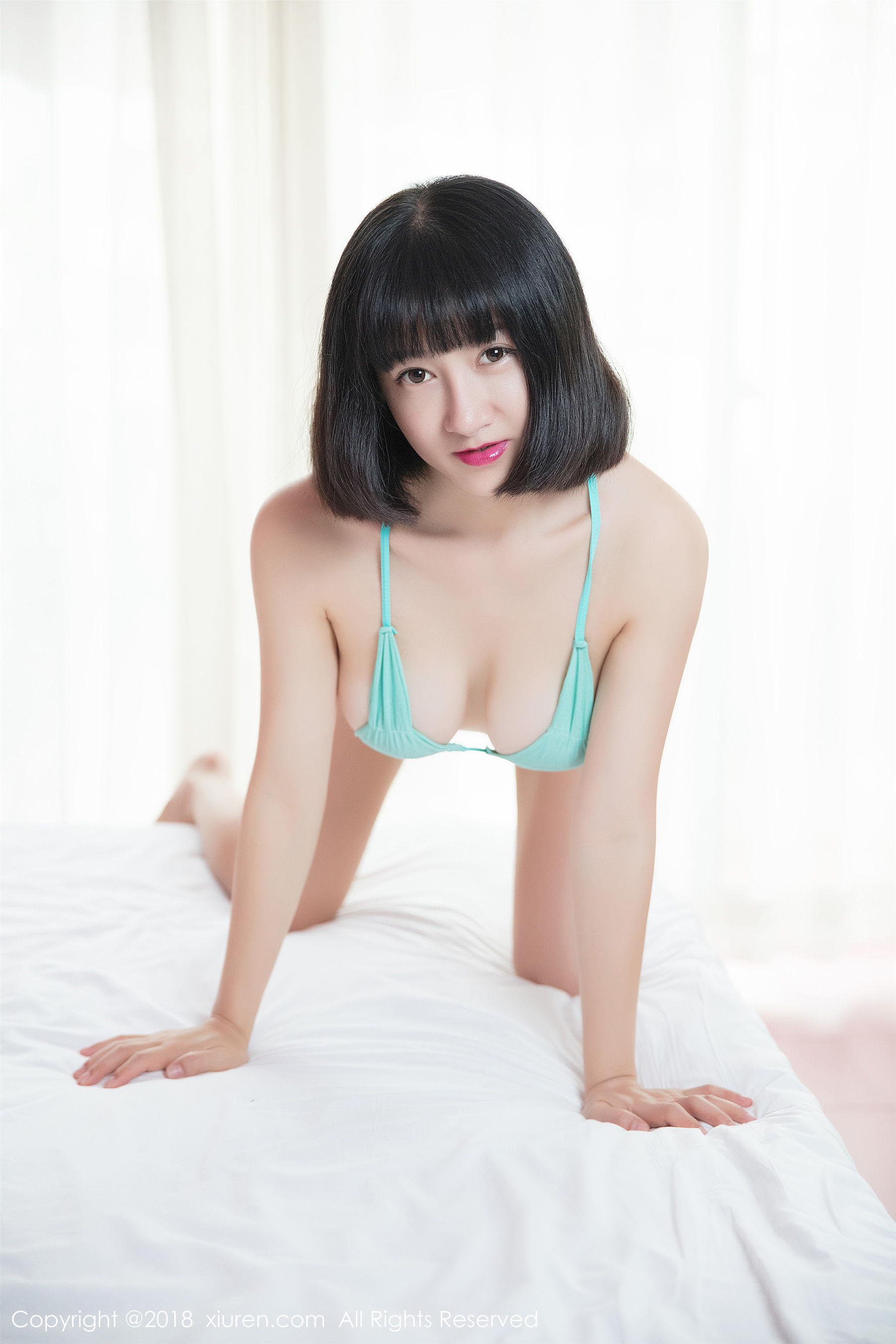 小探戈《比基尼+骆驼趾内衣性感诱惑系列》 [秀人XIUREN] No.967