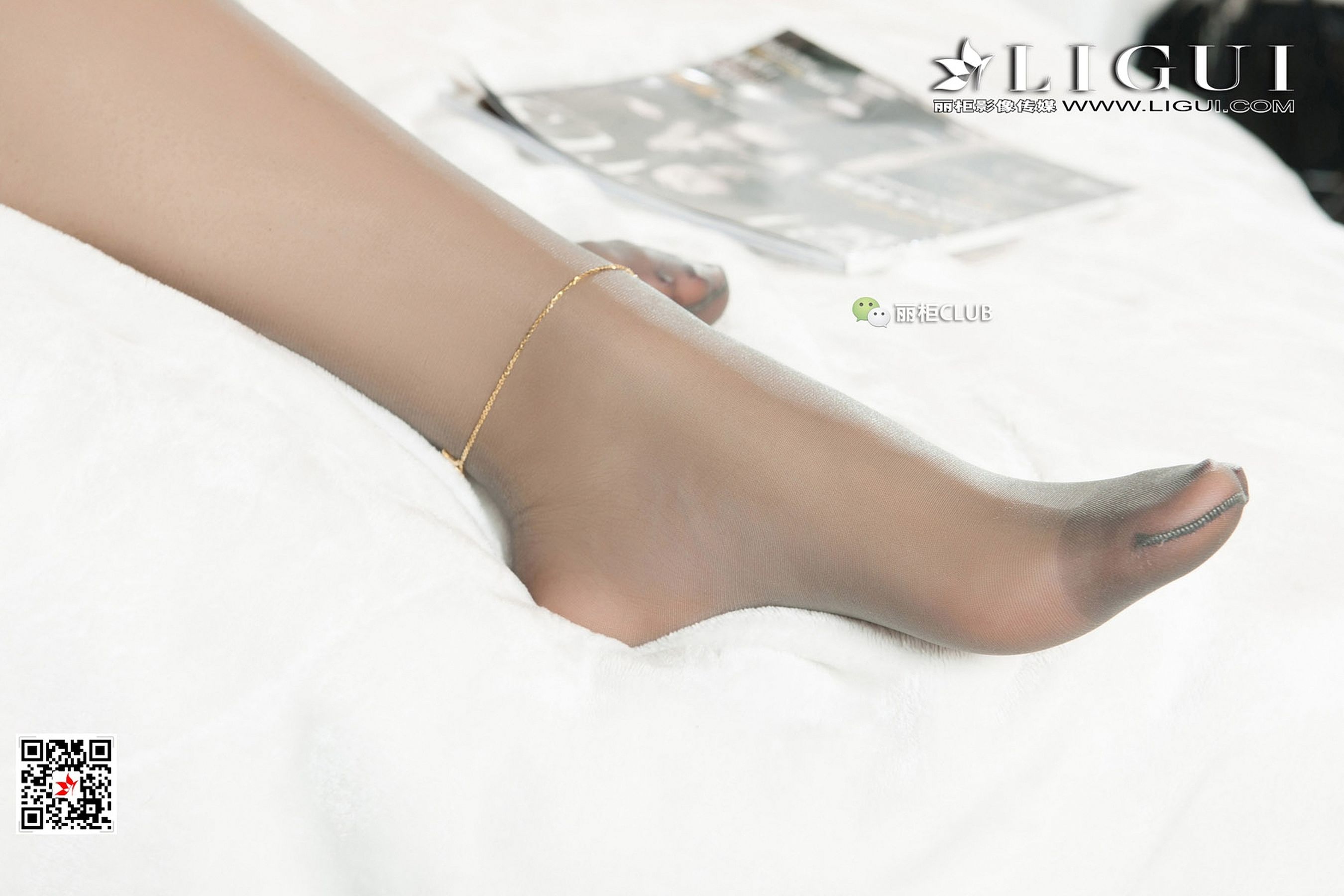 腿模伊一《灰丝高跟OL》 [丽柜Ligui]