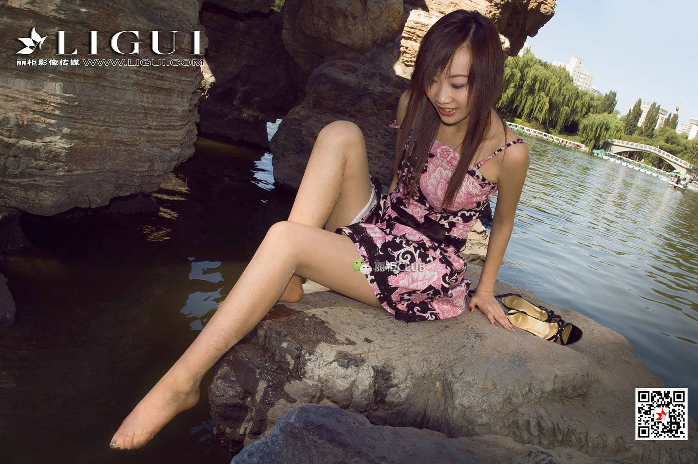 足模璐璐《公园湿足》 [丽柜Ligui]
