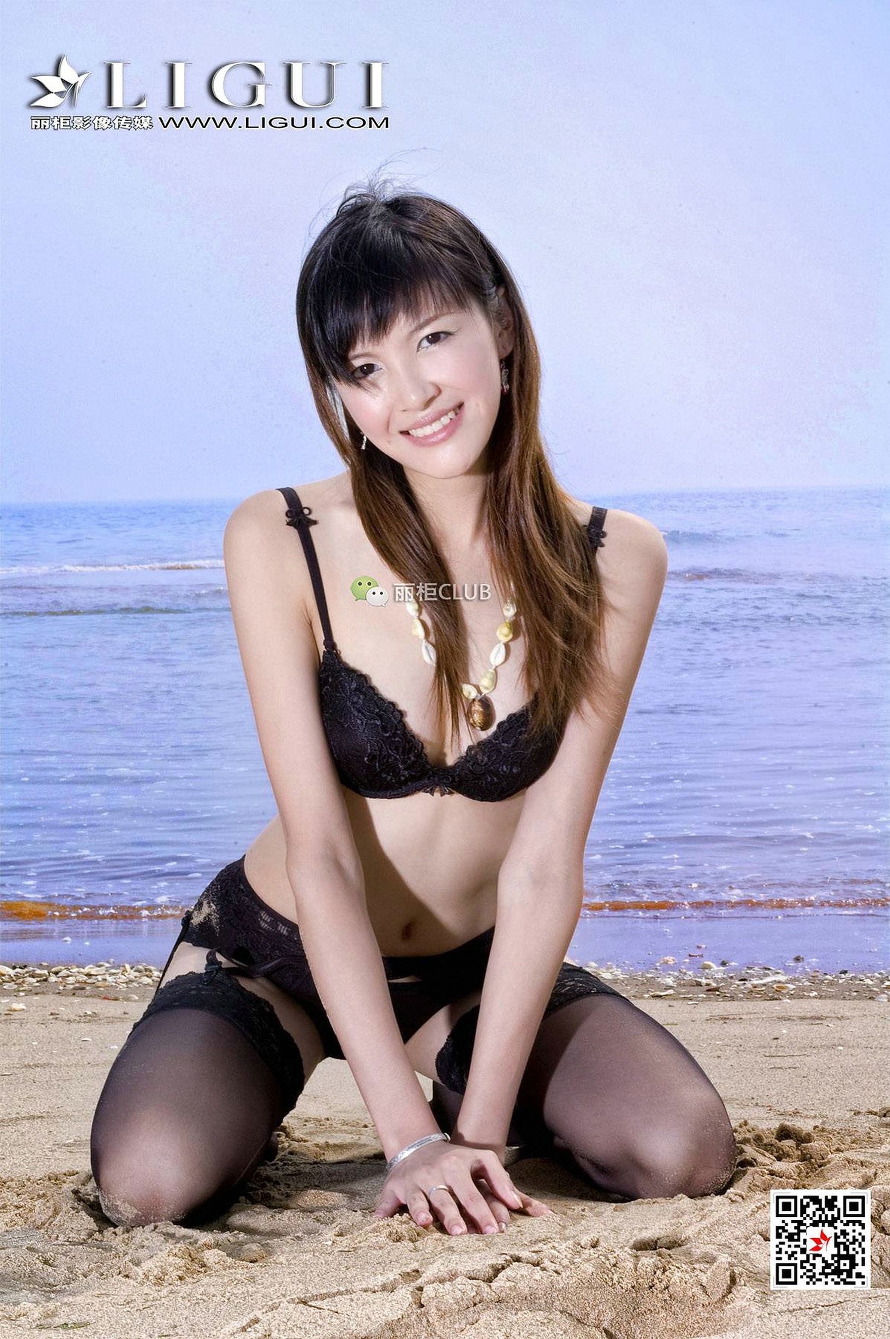 腿模菲儿《沙滩黑丝》 [丽柜Ligui]