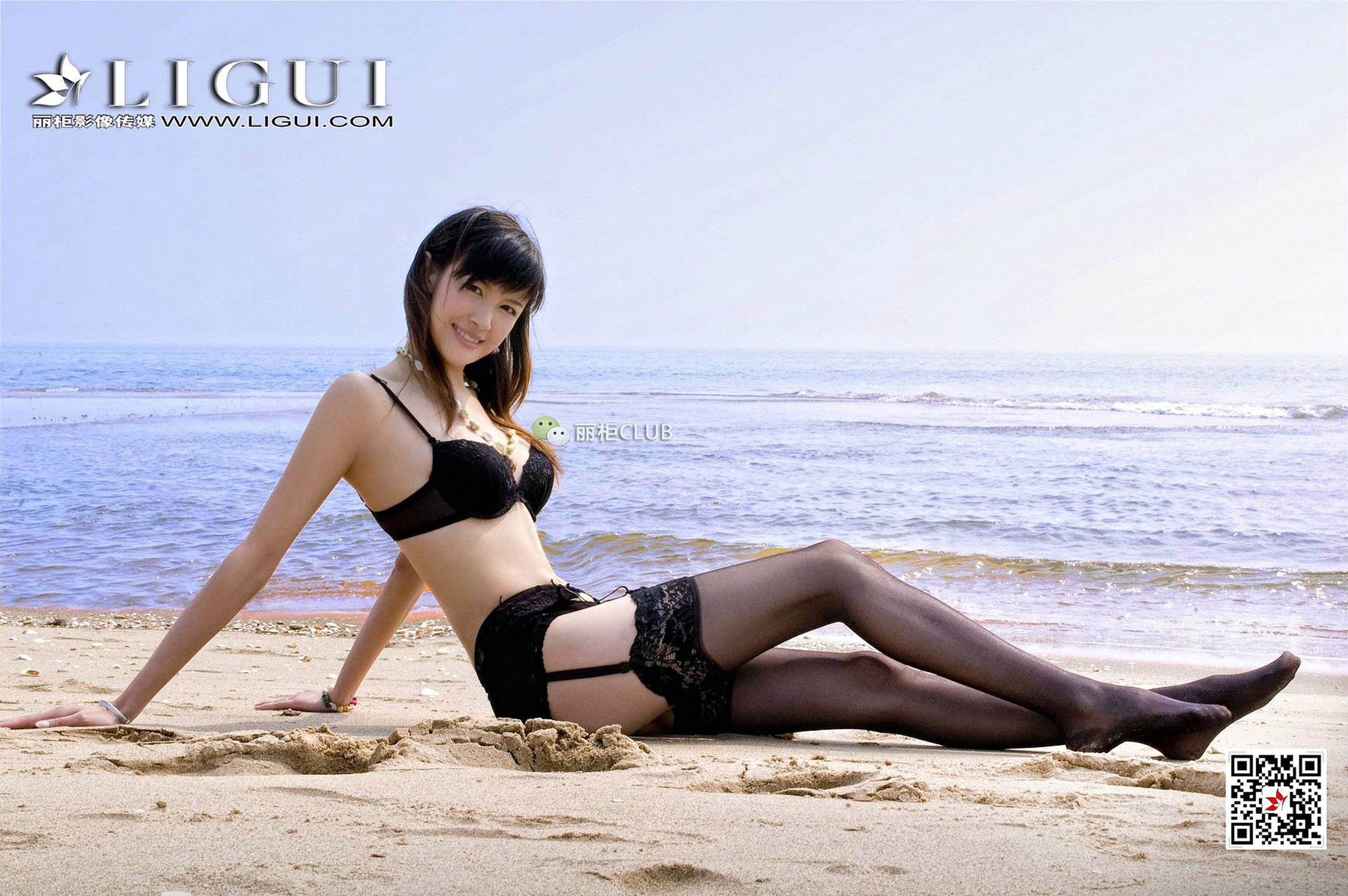 腿模菲儿《沙滩黑丝》 [丽柜Ligui]