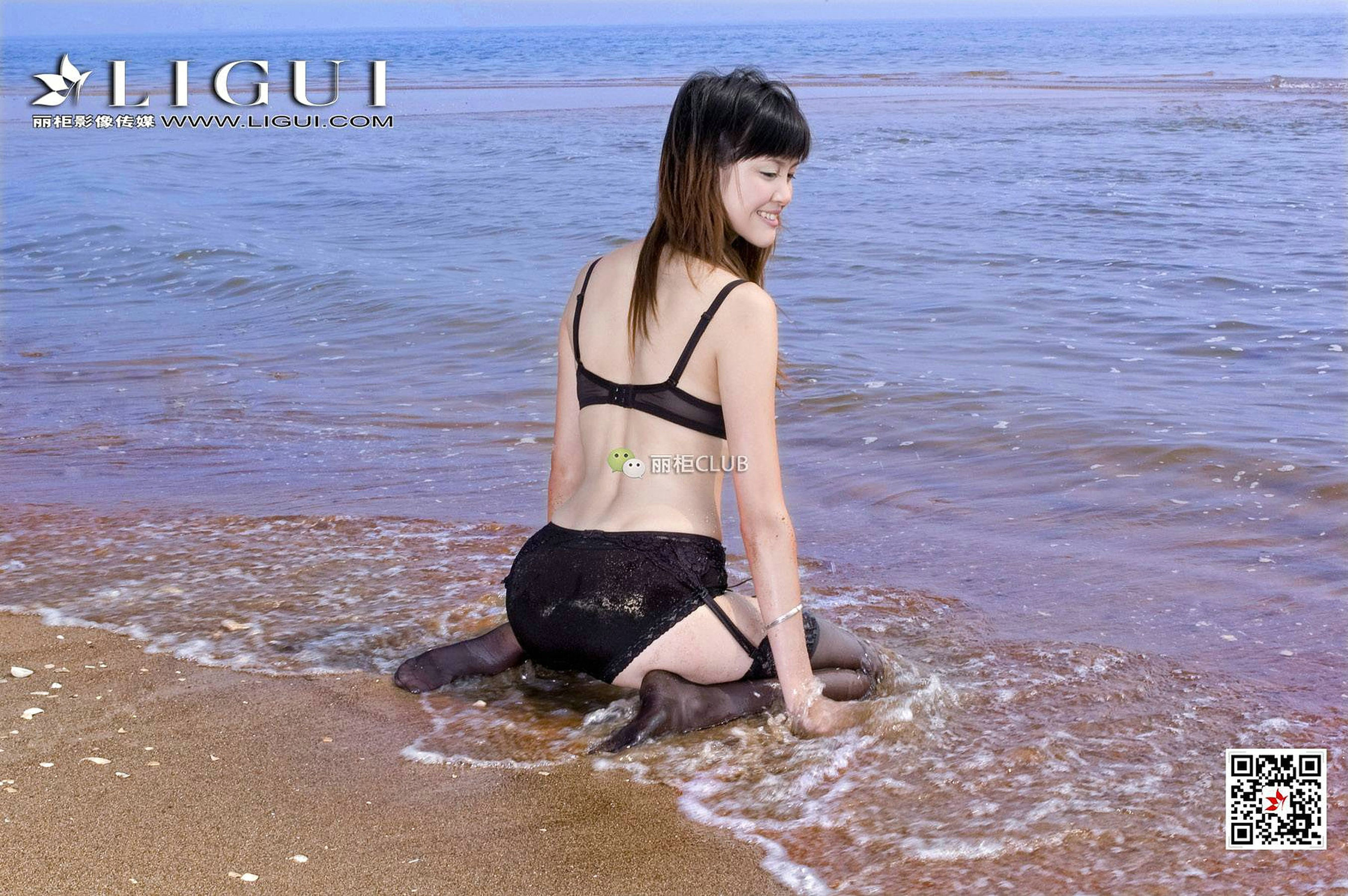 腿模菲儿《沙滩黑丝》 [丽柜Ligui]