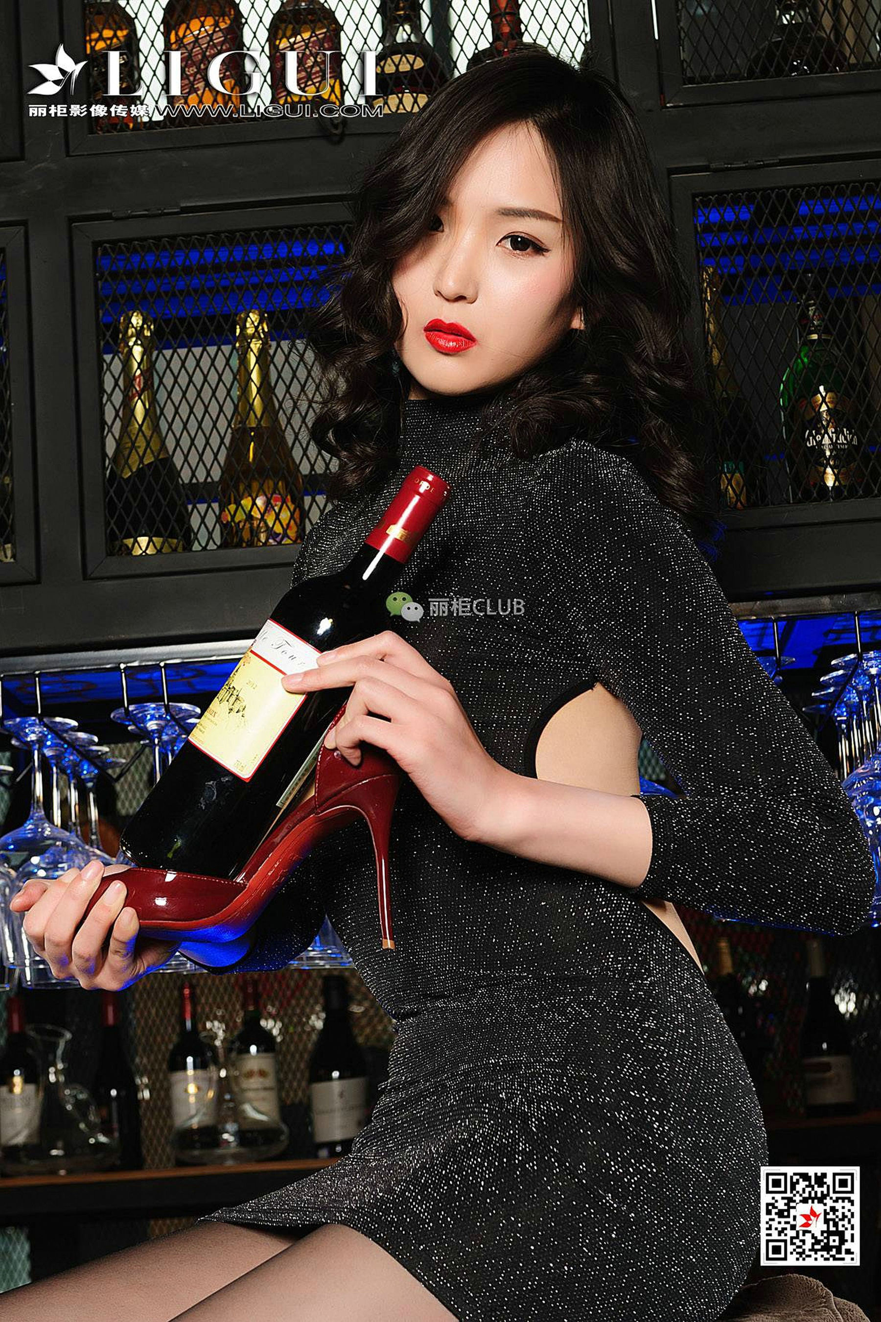 腿模小戈《夜店黑丝女郎》 [丽柜Ligui]