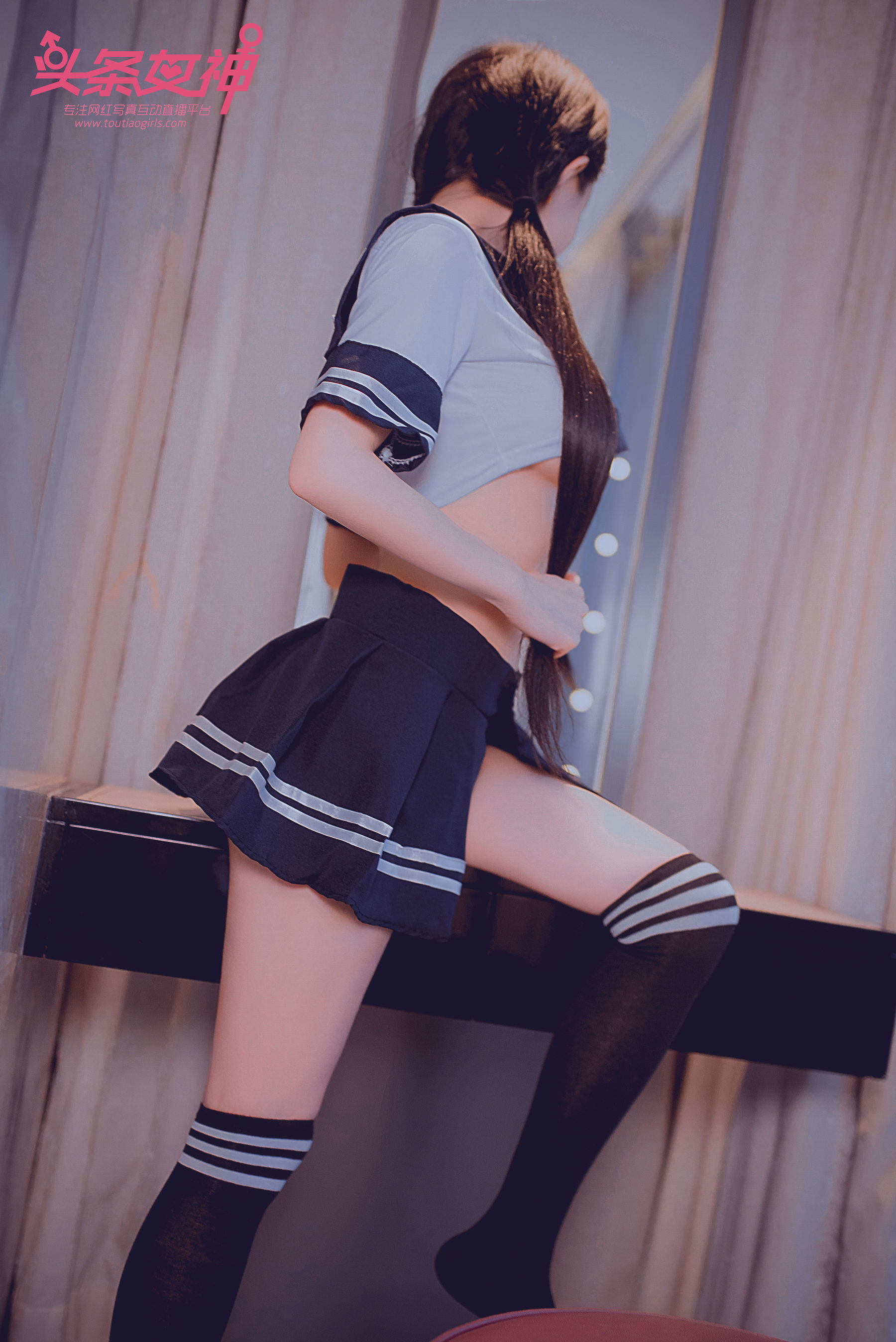 李思彤《清纯学妹》 [头条女神Toutiaogirls]