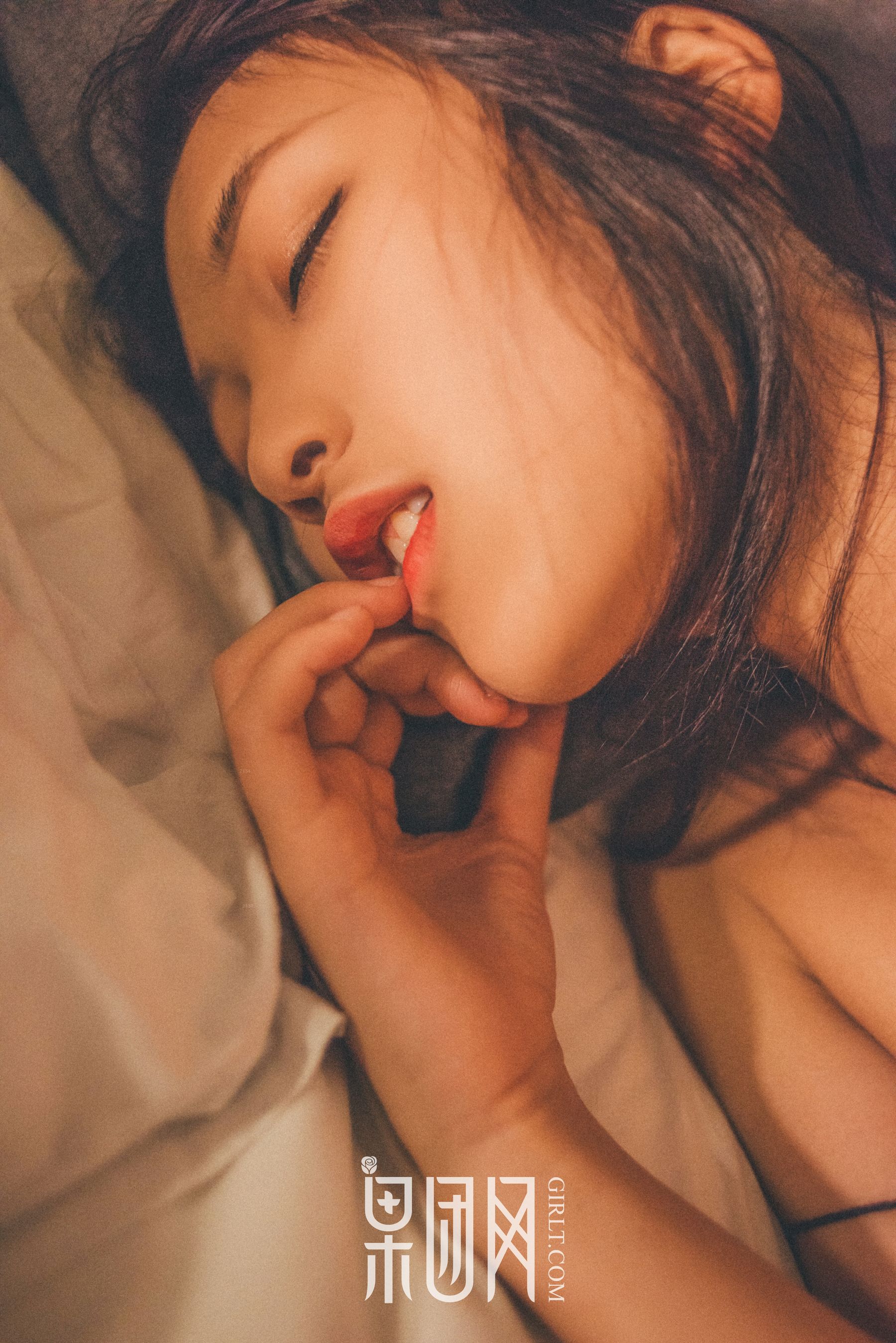 肉肉/刘一晃儿《性感撩人主播》 [果团Girlt] No.128