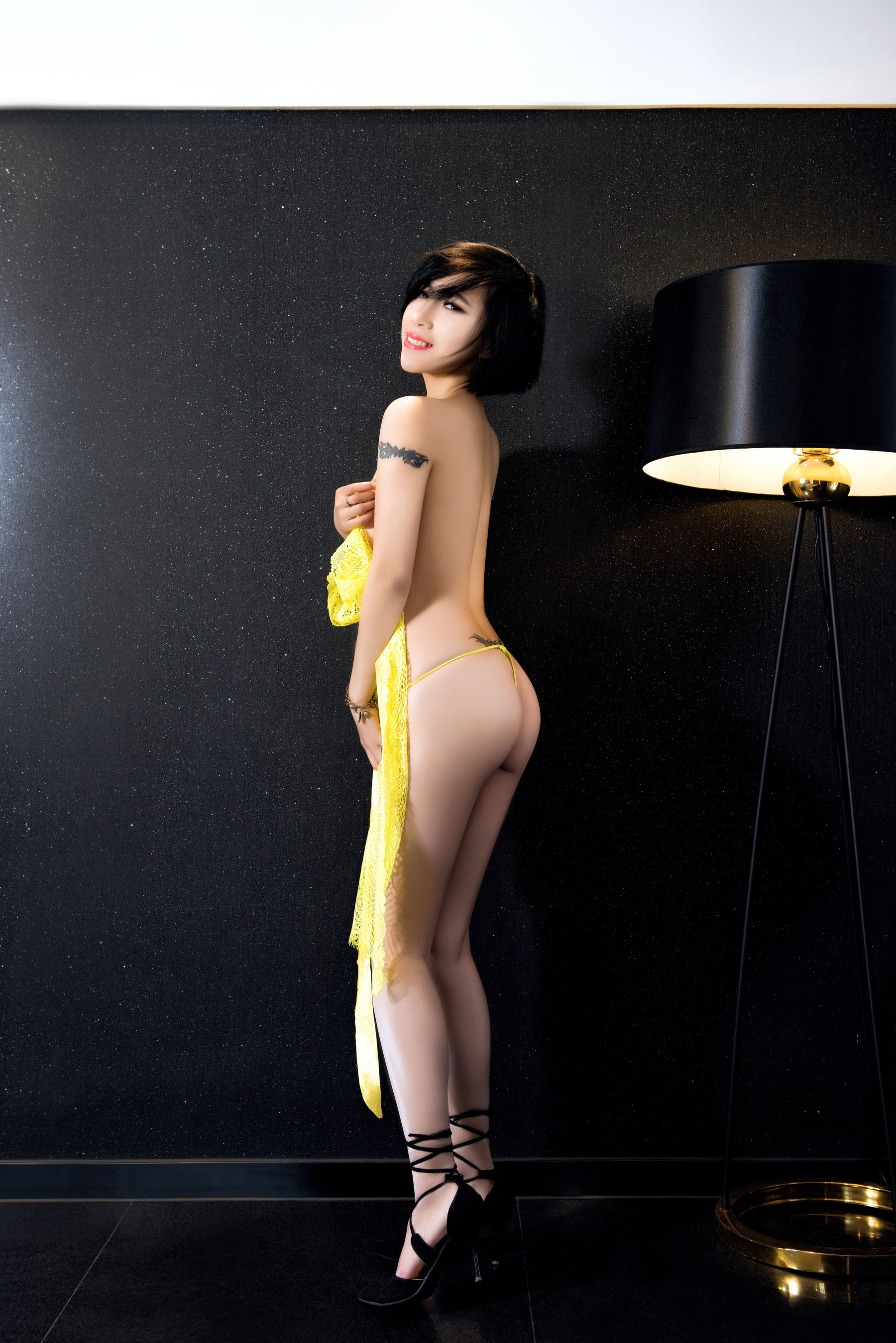田依依《丰韵佳人午夜迷情诱惑》 [猎女神SLADY] NO.004