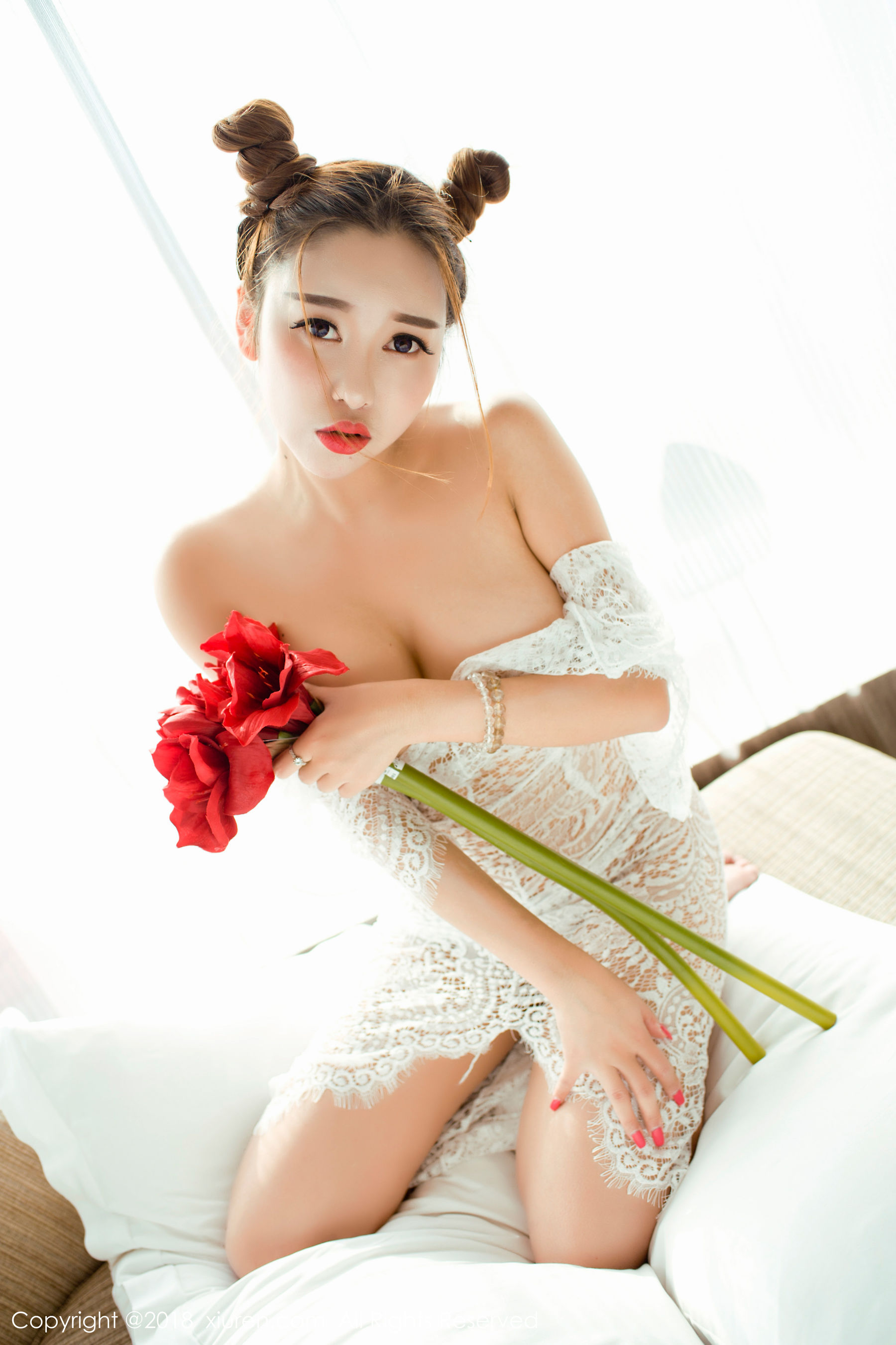 李梓熙《性感E罩杯巨乳美女》 [秀人网XIUREN] No.985