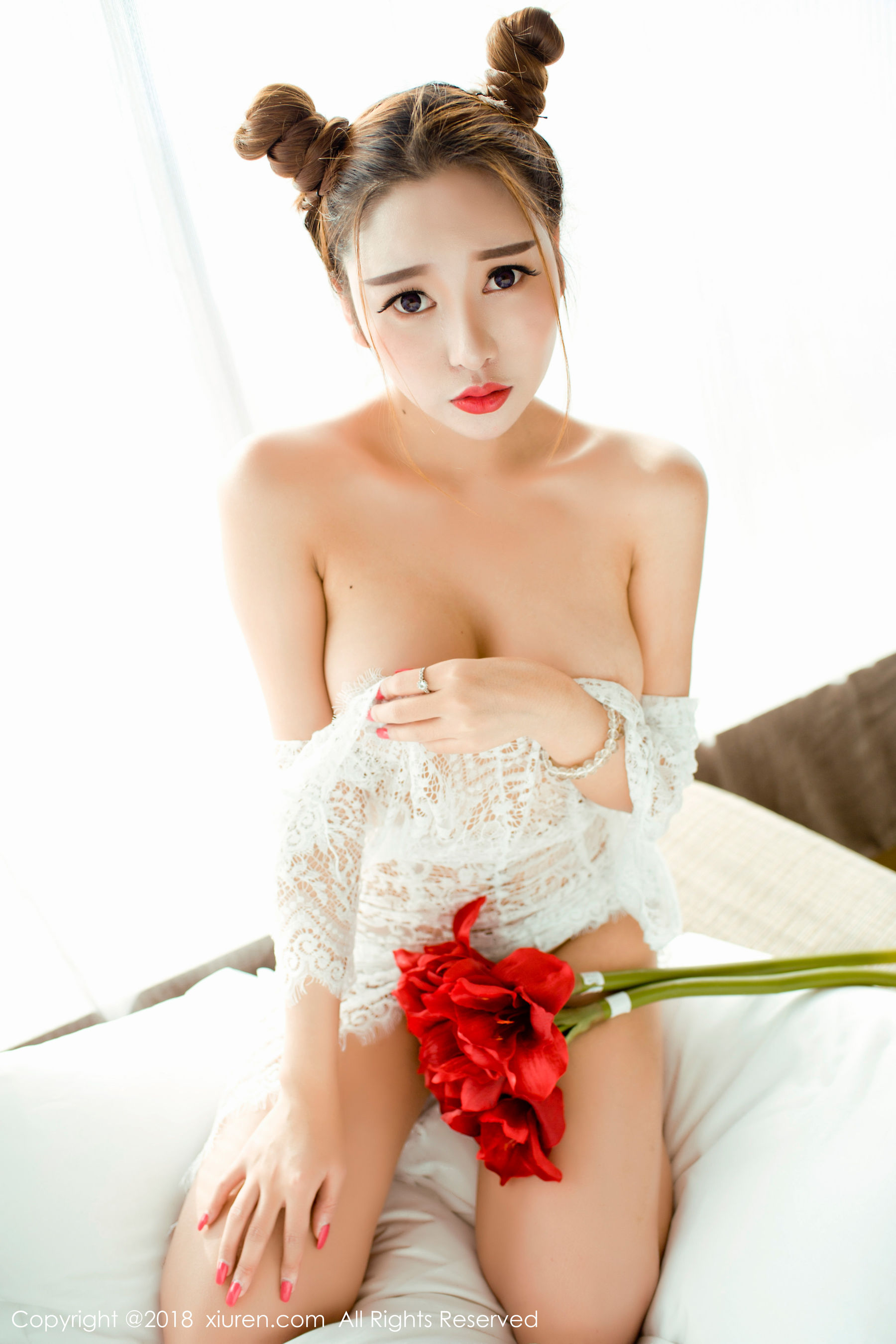 李梓熙《性感E罩杯巨乳美女》 [秀人网XIUREN] No.985