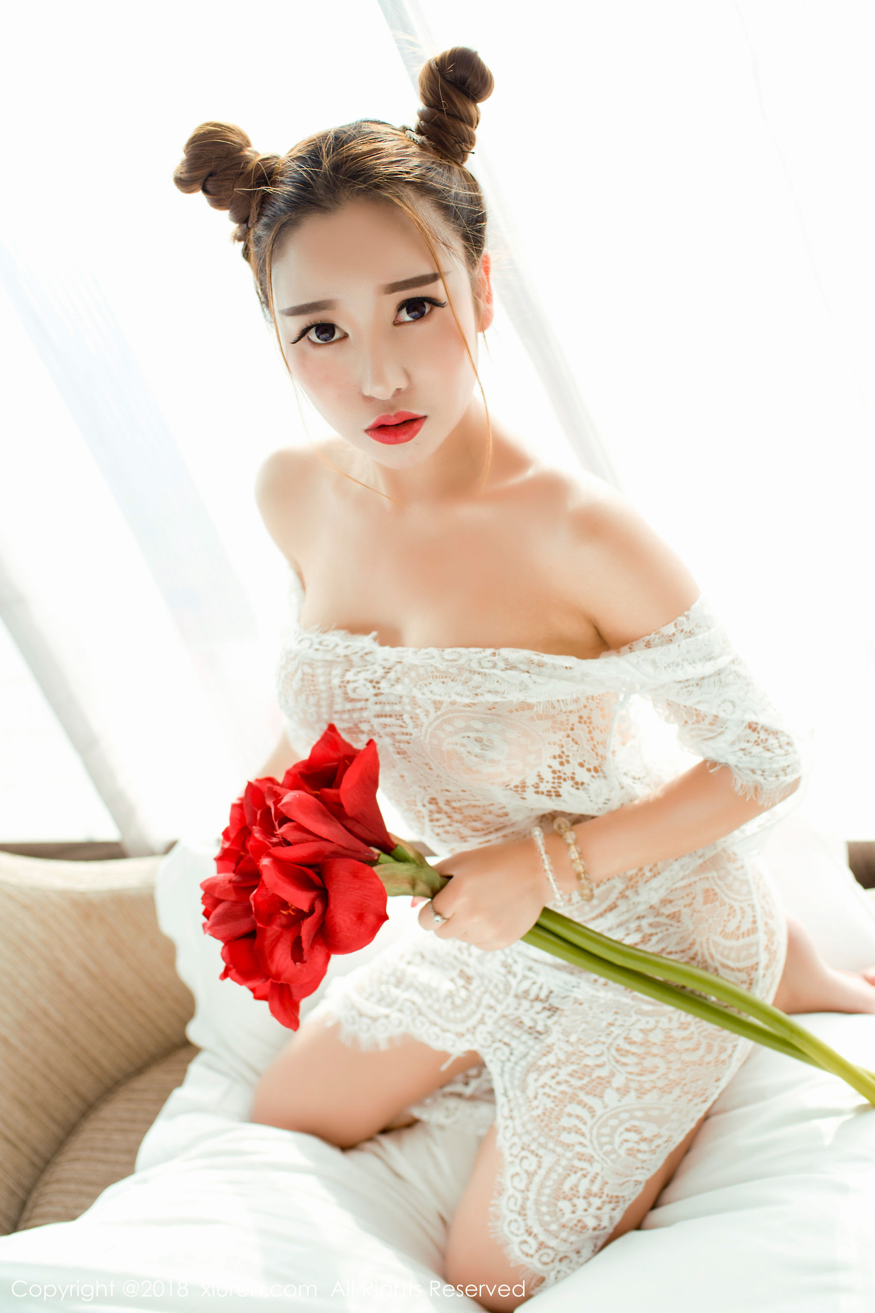李梓熙《性感E罩杯巨乳美女》 [秀人网XIUREN] No.985