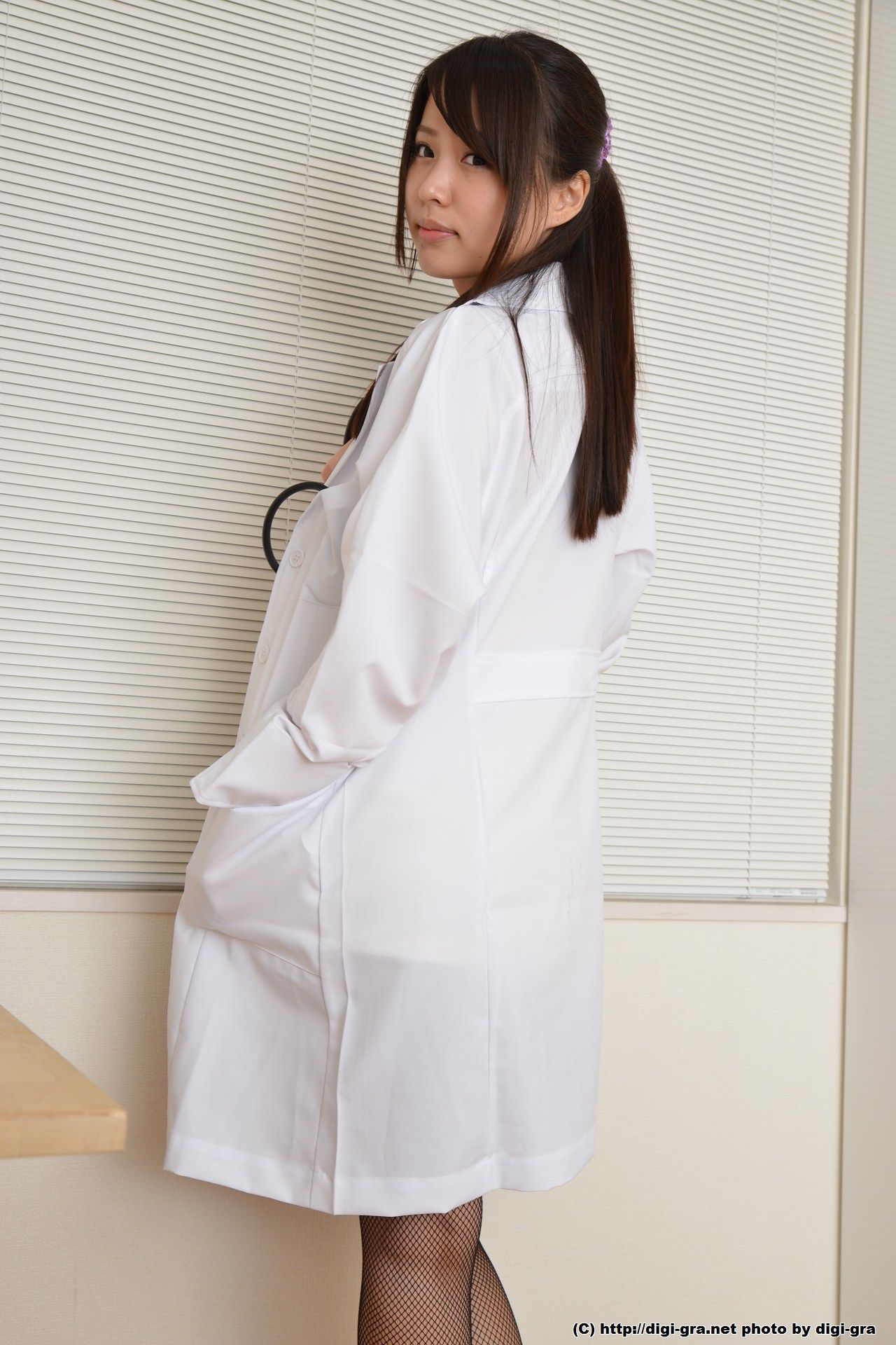 [Digi-Graデジグラ] Tohno Miho 通野未帆《黑丝医生》 Set09