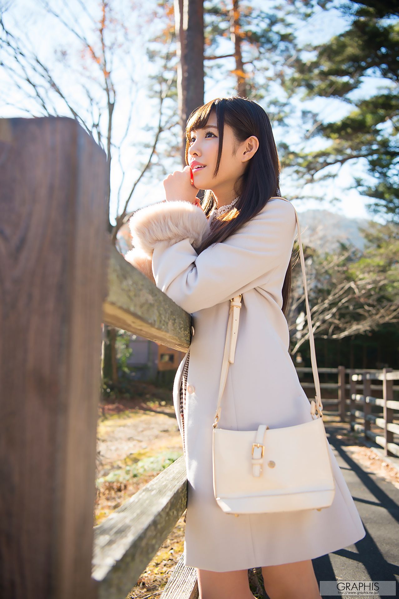 Arina Hashimoto 橋本ありな/桥本有菜 [Graphis] Limited Edition