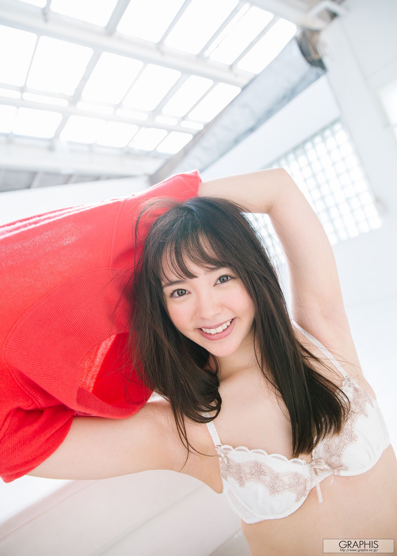 Yuna Ogura 小倉由菜 [Graphis] Gravure 初脱ぎ娘