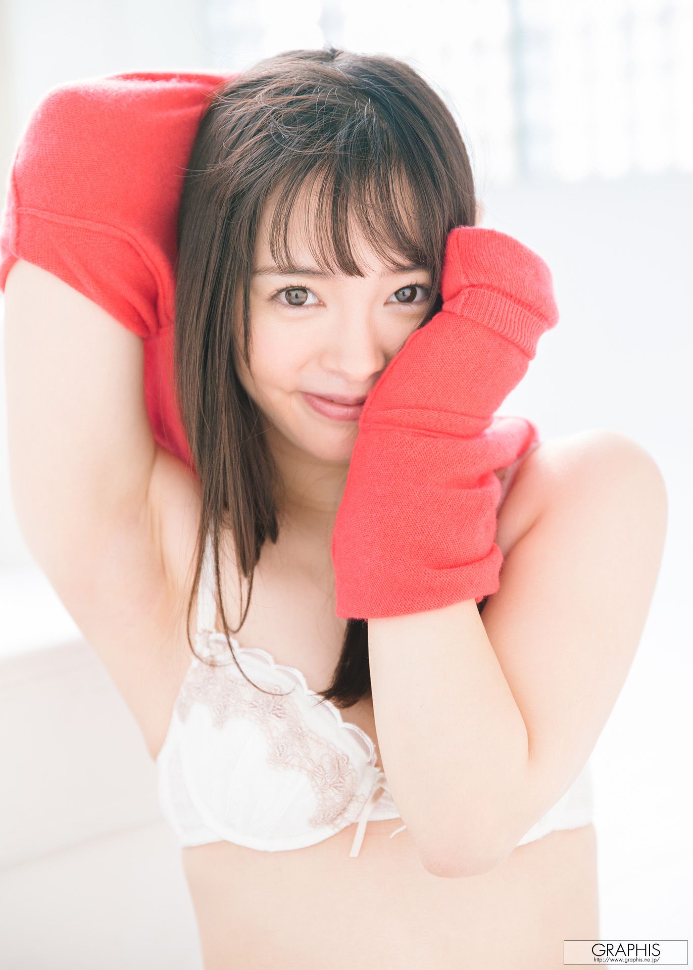 Yuna Ogura 小倉由菜 [Graphis] Gravure 初脱ぎ娘