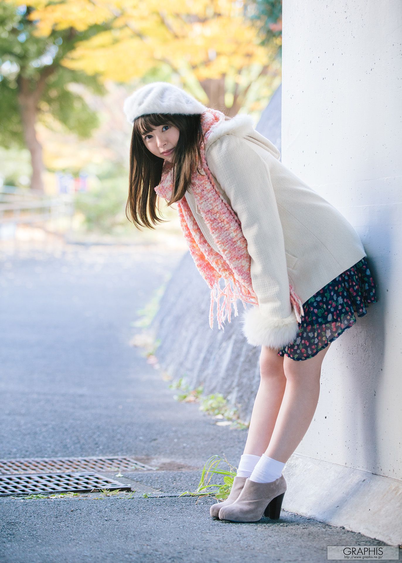 Yuna Ogura 小倉由菜 [Graphis] Gravure 初脱ぎ娘